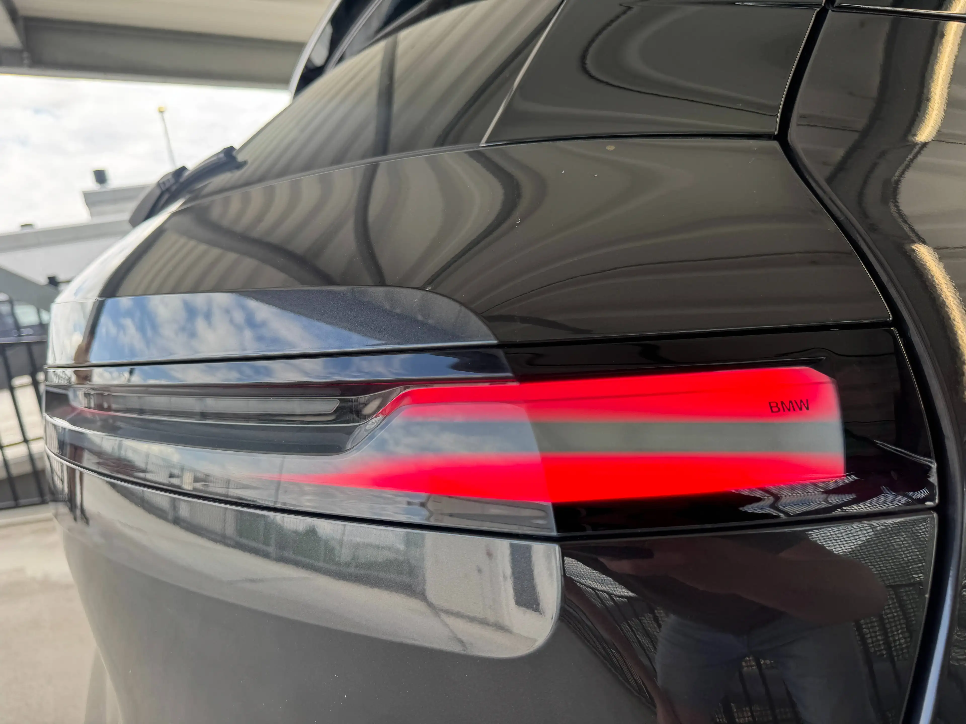 BMW iX xDrive50 Executive — photo 13