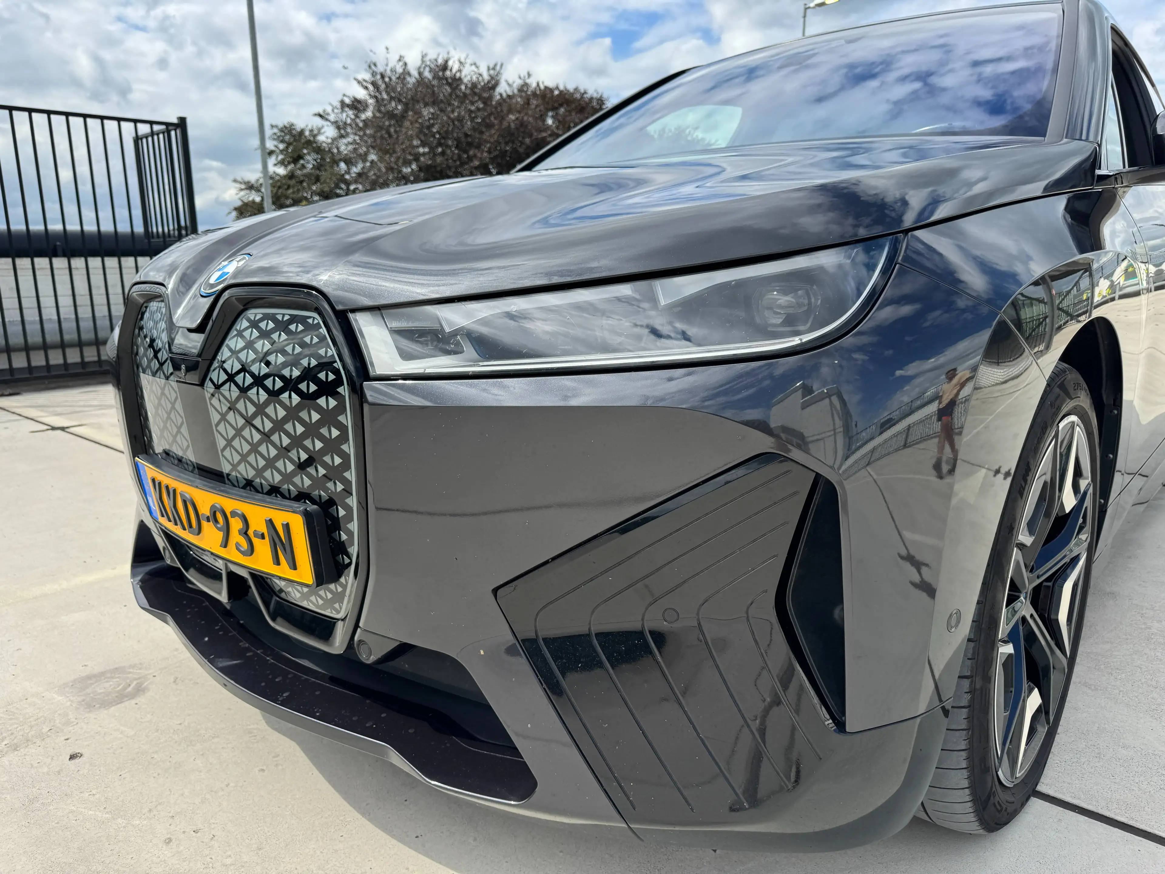 BMW iX xDrive50 Executive — photo 10