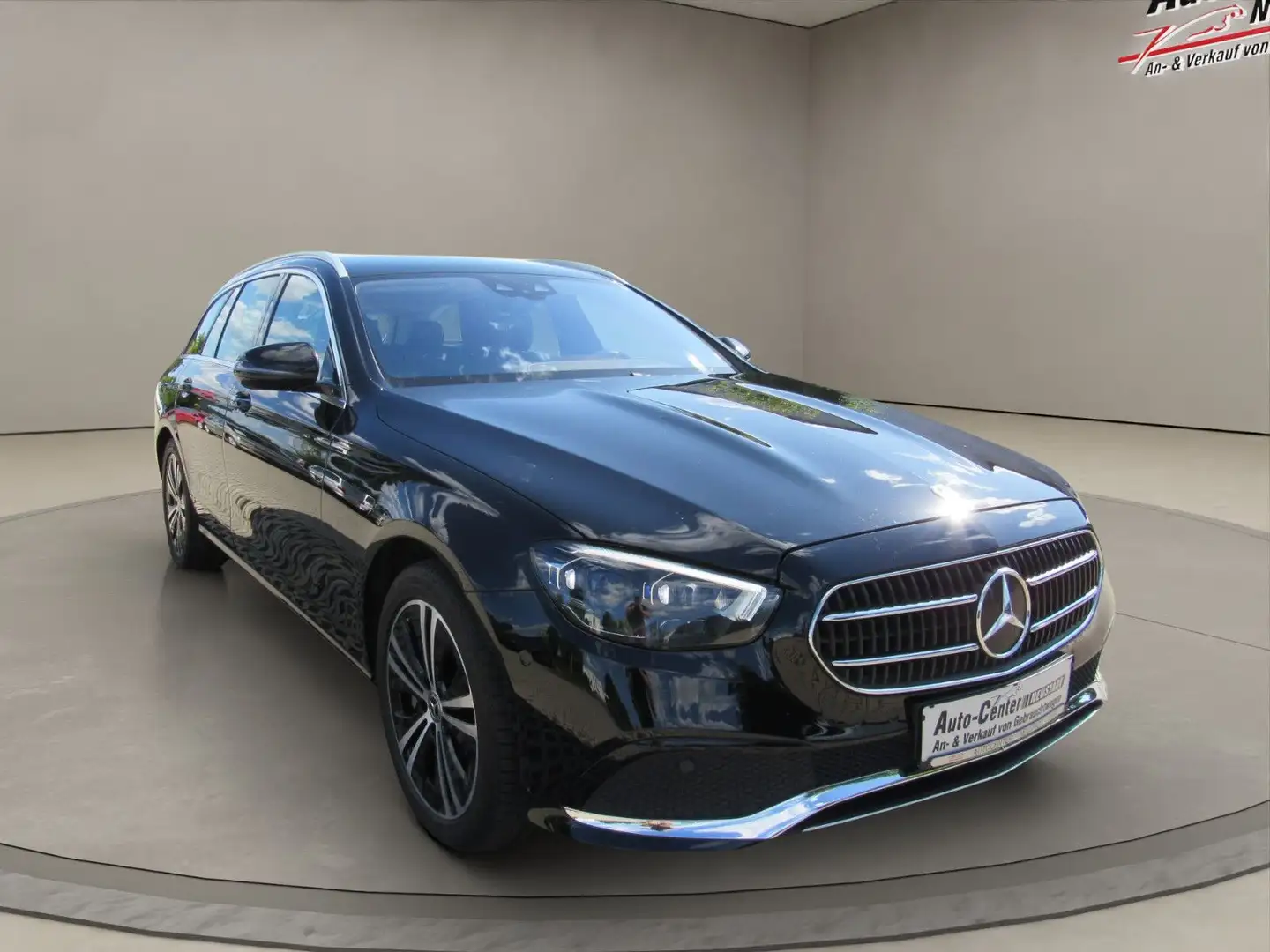 Mercedes-Benz E 400 HUD/Burmester/LED/ 1-HAND Noir - 1