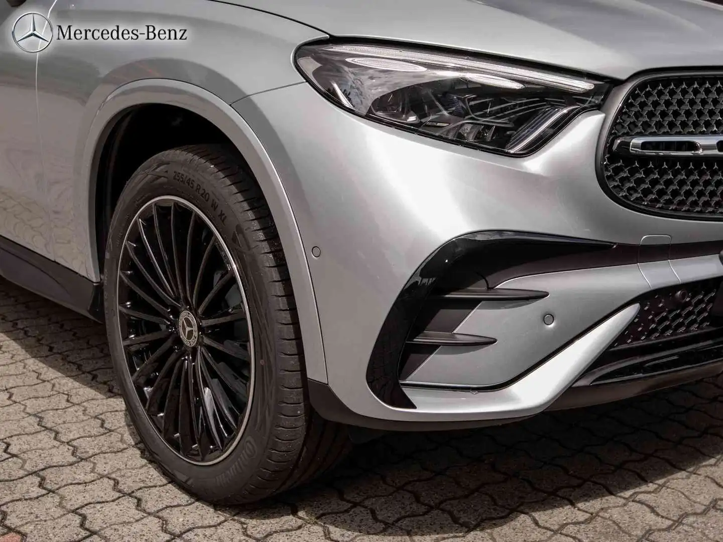 Mercedes-Benz GLC 300 de 4M AMG MBUX+360°+AHK+DIG-LED+20+Distr Silber - 2