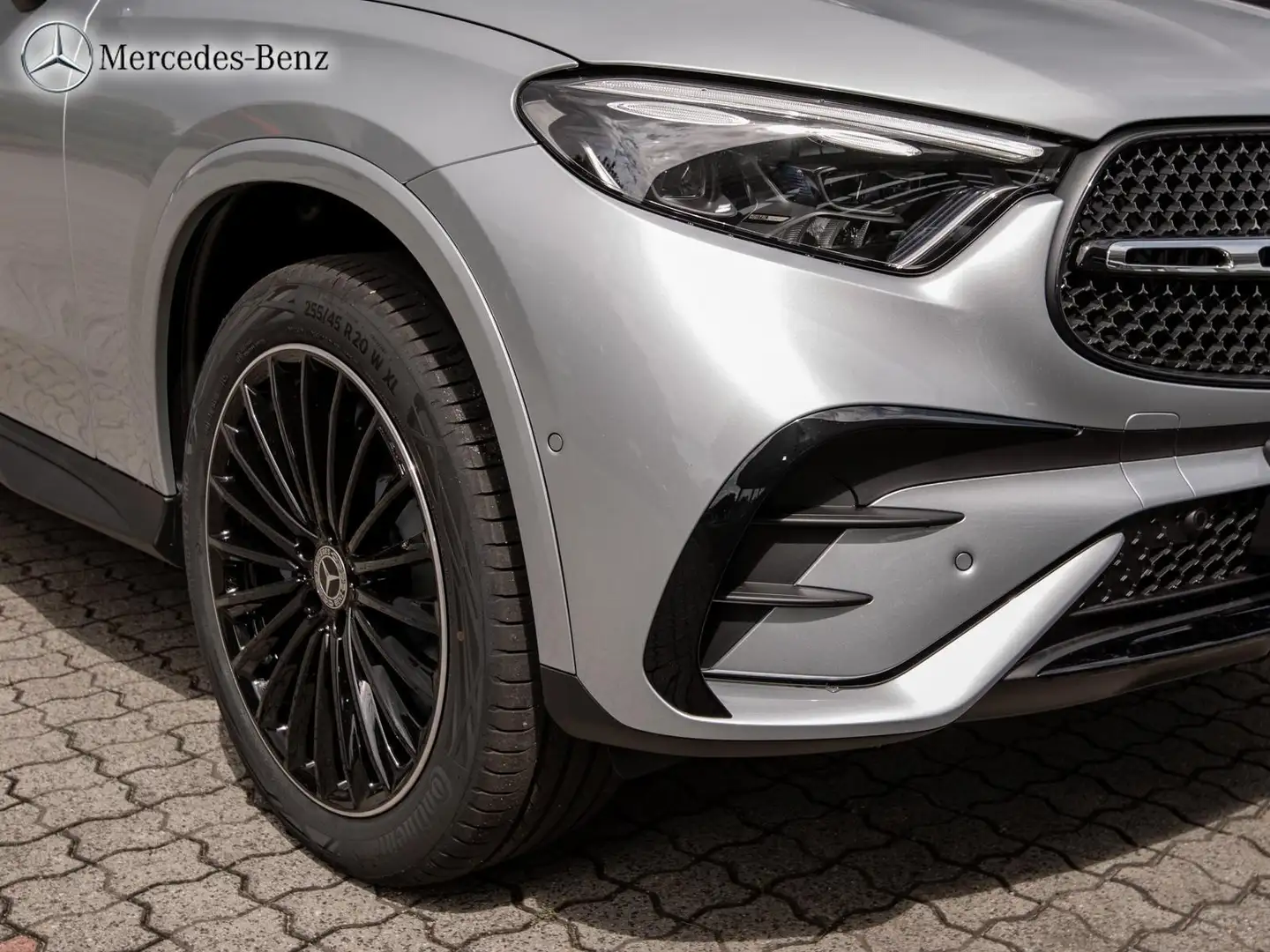 Mercedes-Benz GLC 300 de 4M AMG MBUX+360°+AHK+DIG-LED+20+Distr Silber - 2