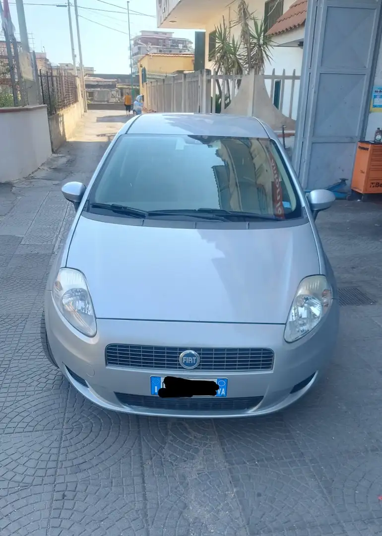 Fiat Grande Punto Grande Punto III 2005 5p 1.4 Active 77cv Grigio - 2