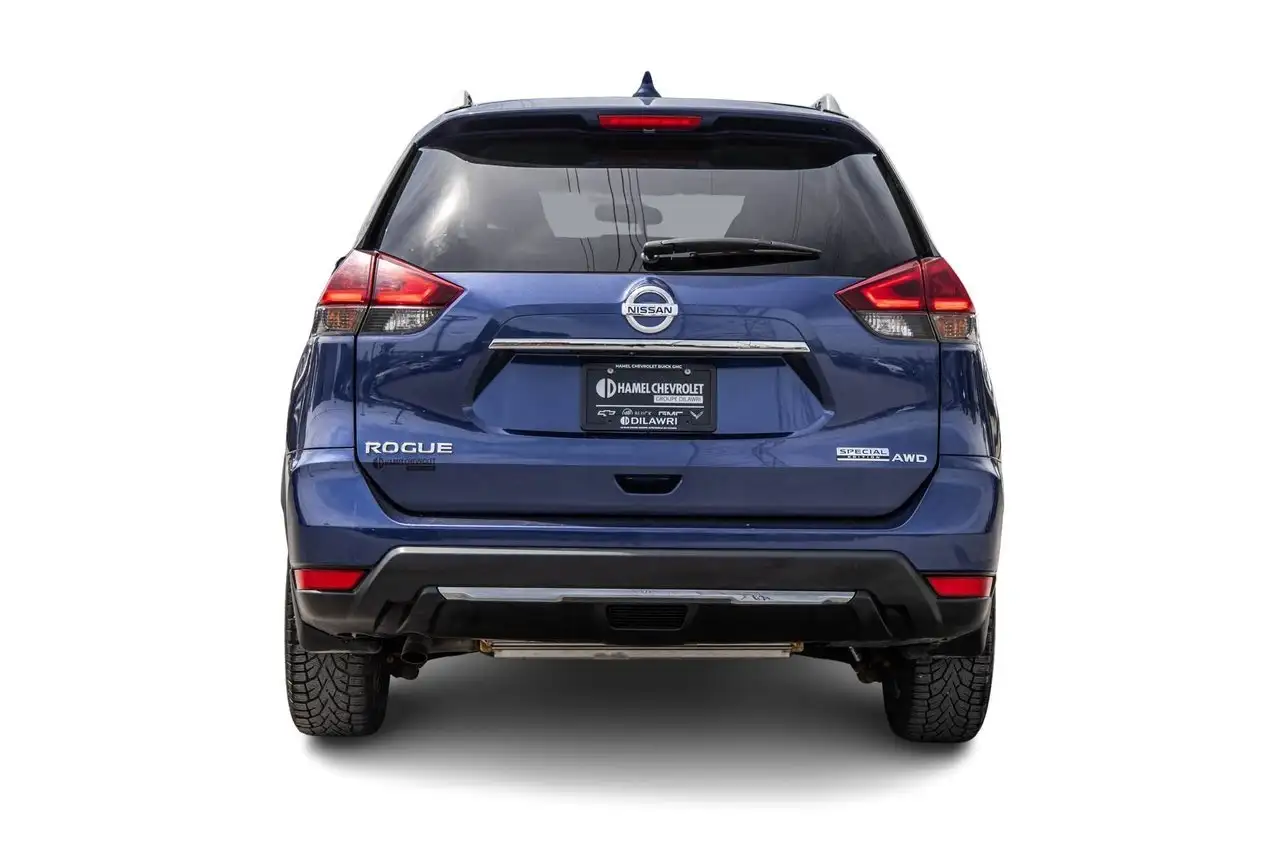 Nissan Rogue снимка Nissan Rogue