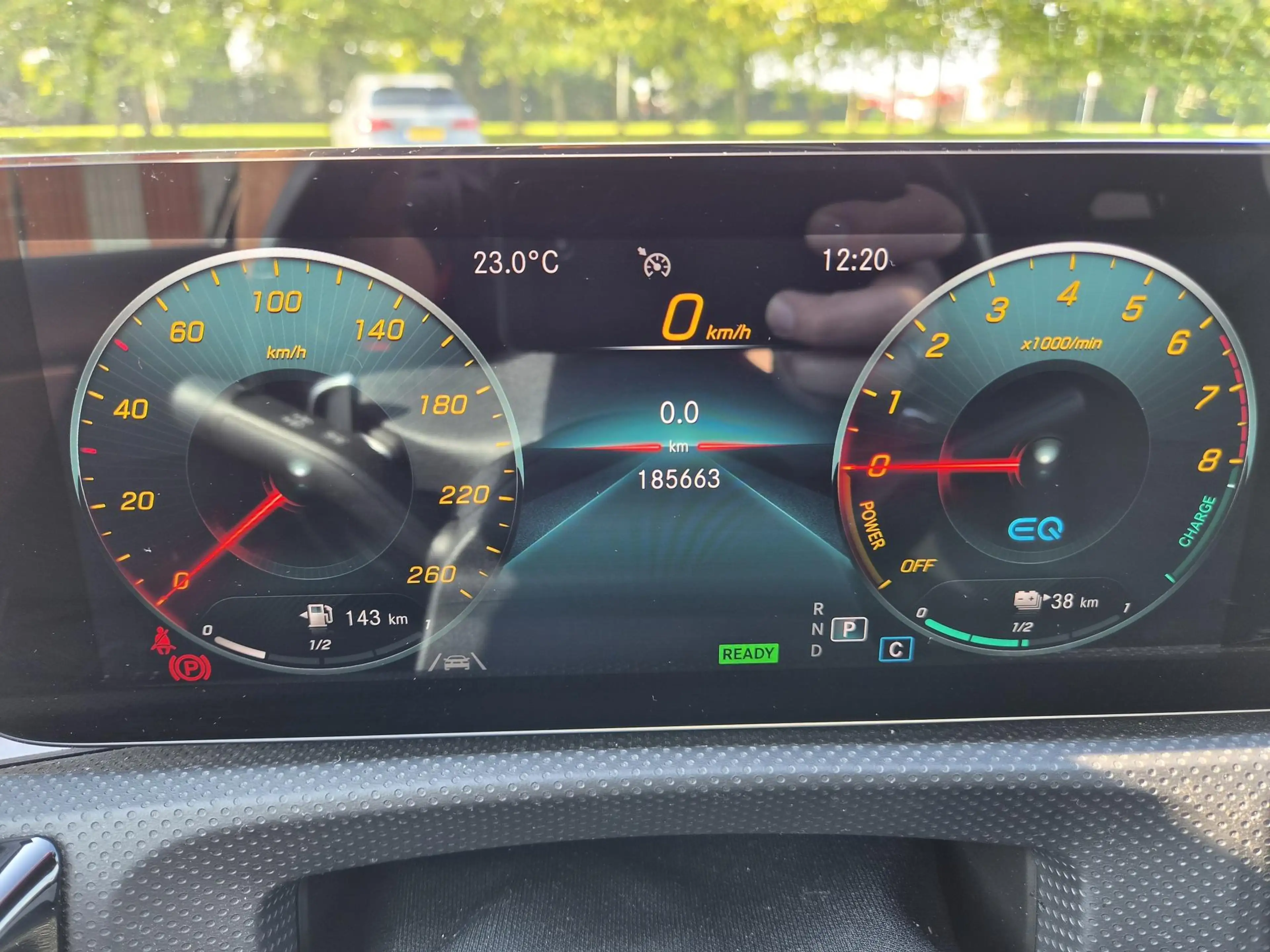 Mercedes-Benz A 250 e Business Solution AMG Limited — photo 5