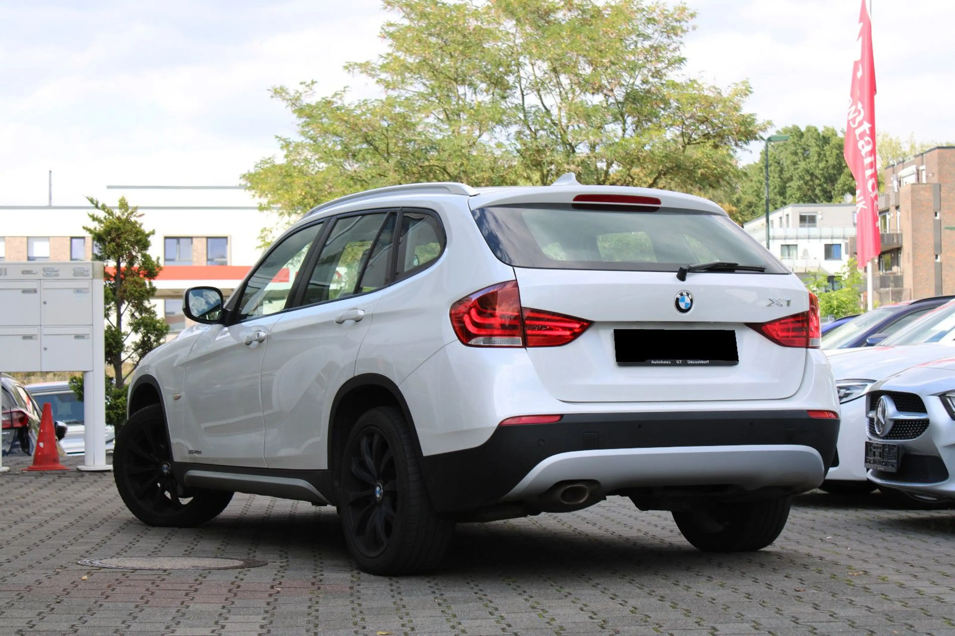 BMW X1 xDrive 20d/Leder/Xenon/Sitzhzg/Navi/Klima/PDC — photo 2