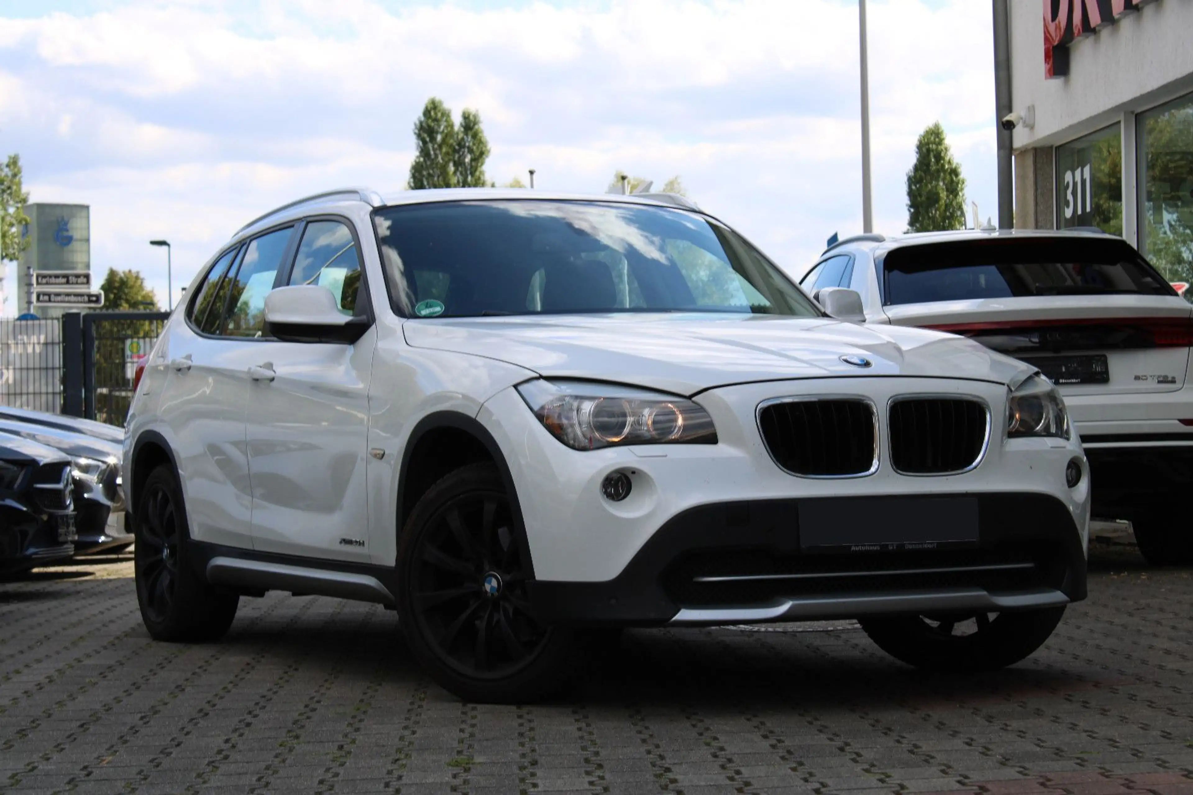 BMW X1 xDrive 20d/Leder/Xenon/Sitzhzg/Navi/Klima/PDC