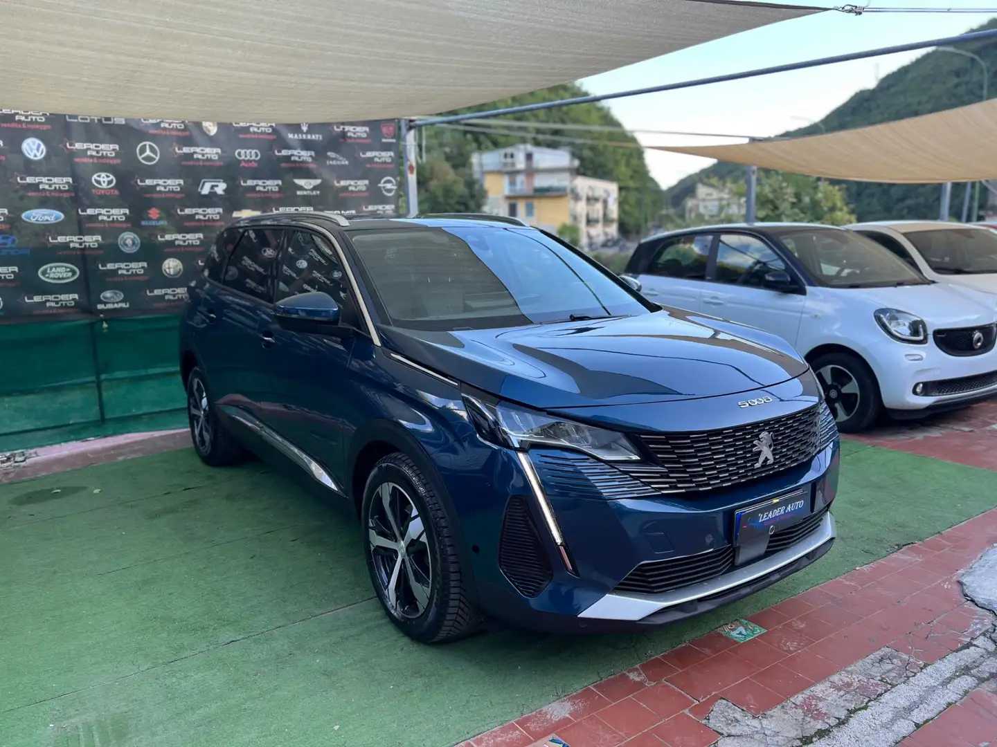 Peugeot 5008 5008 BlueHDi 130 S&S EAT8 GT Blau - 1