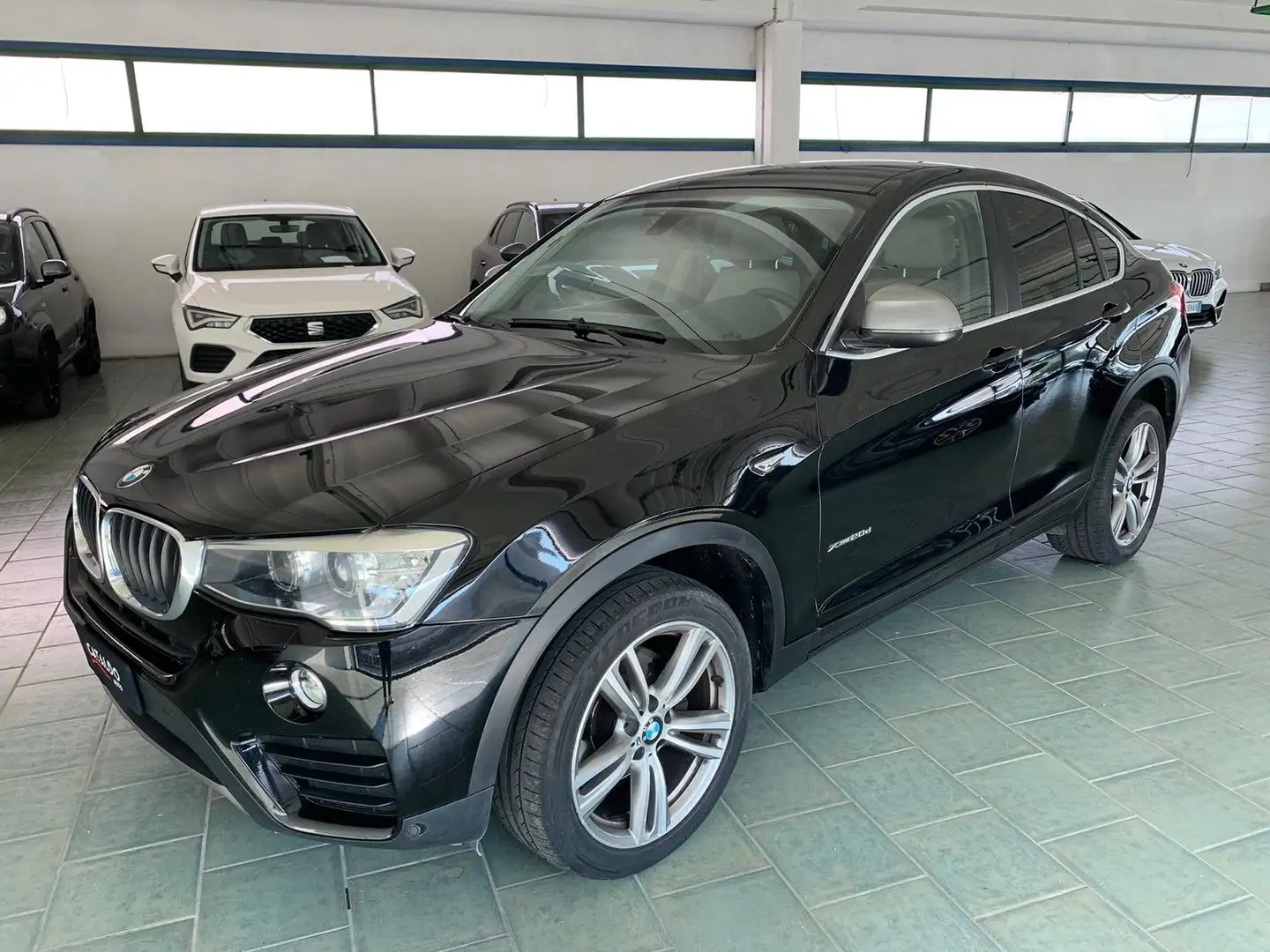 BMW X4 X4 F26 xdrive20d Business Advantage auto crna - 1
