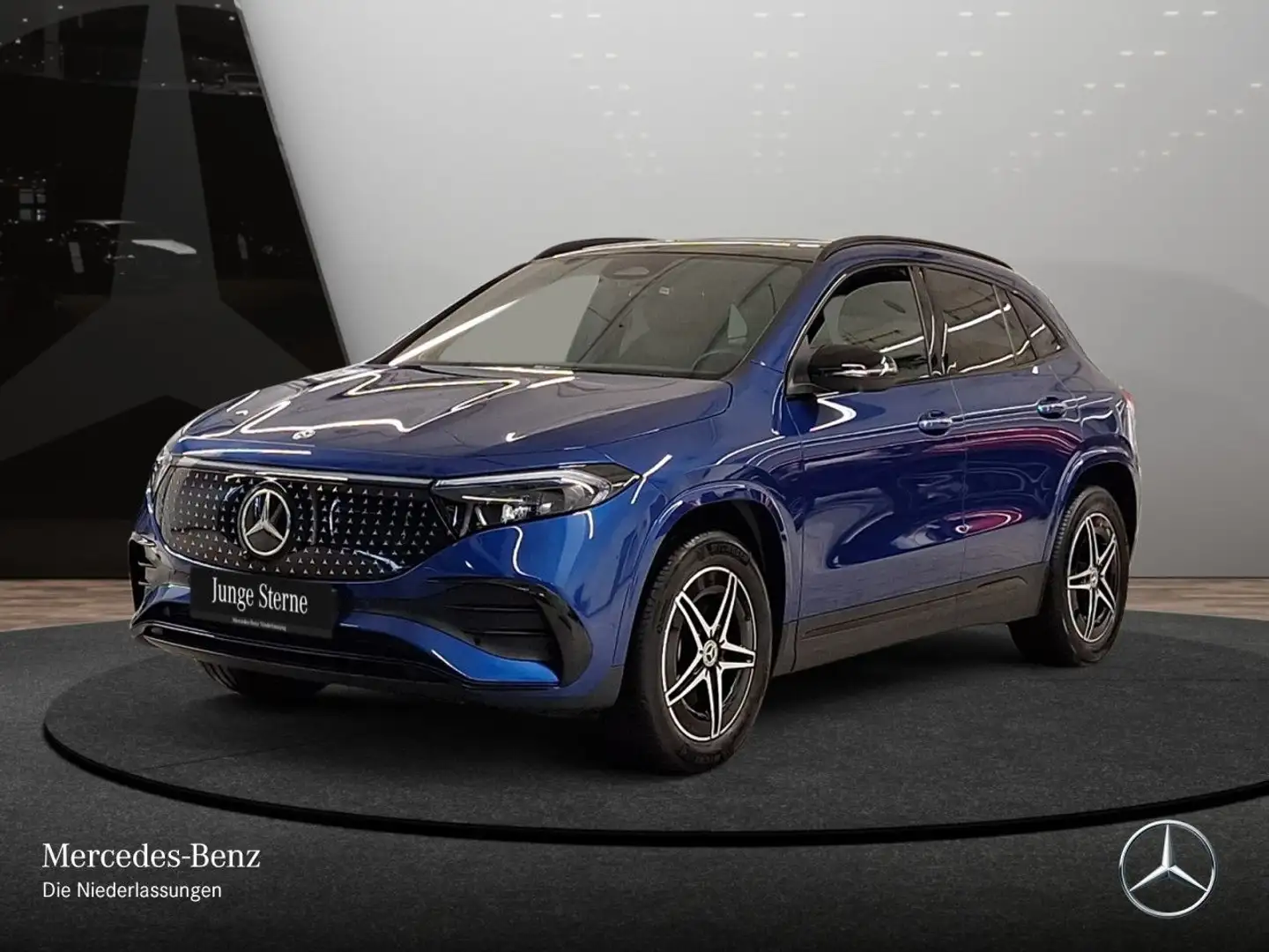 Mercedes-Benz EQA 350 4M AMG+NIGHT+PREMIUM+PANO+360+MEMORY+HUD Modrá - 2