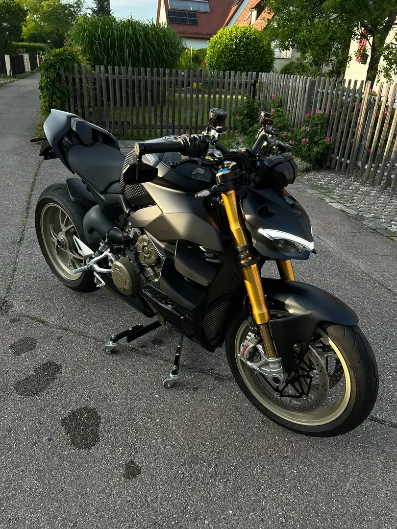 Ducati Streetfighter V4s - Black Stealth Schwarz - 1