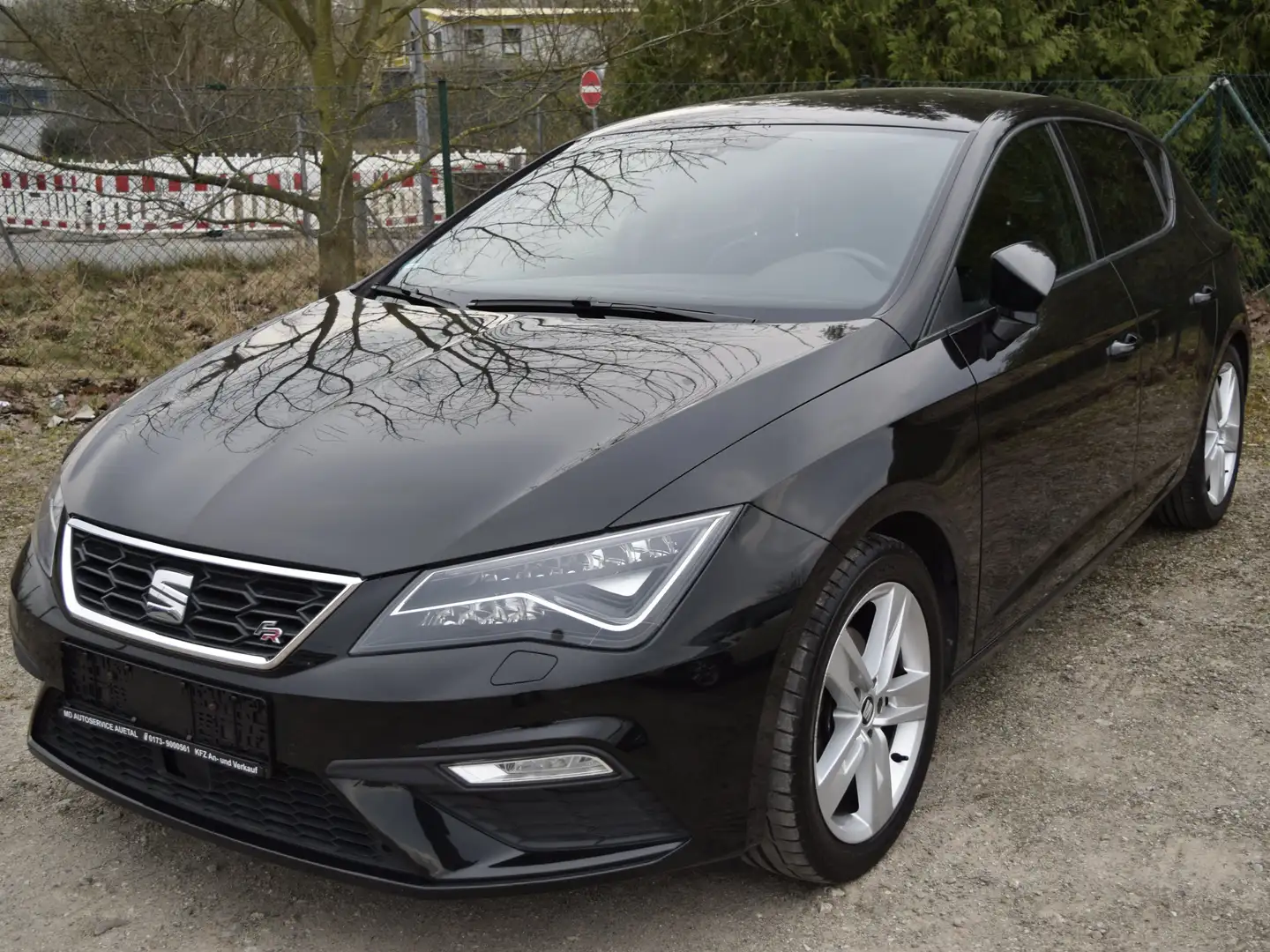 SEAT Leon FR/DSG/ALCANTARA/LED/SERVICEHEFT/8FACH ALU/ Schwarz - 2