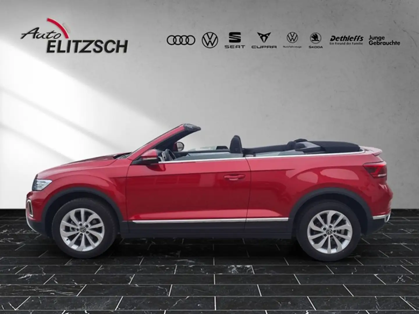 Volkswagen T-Roc Cabriolet TSI Style LED Navi AID ACC Park-Assis... Red - 2