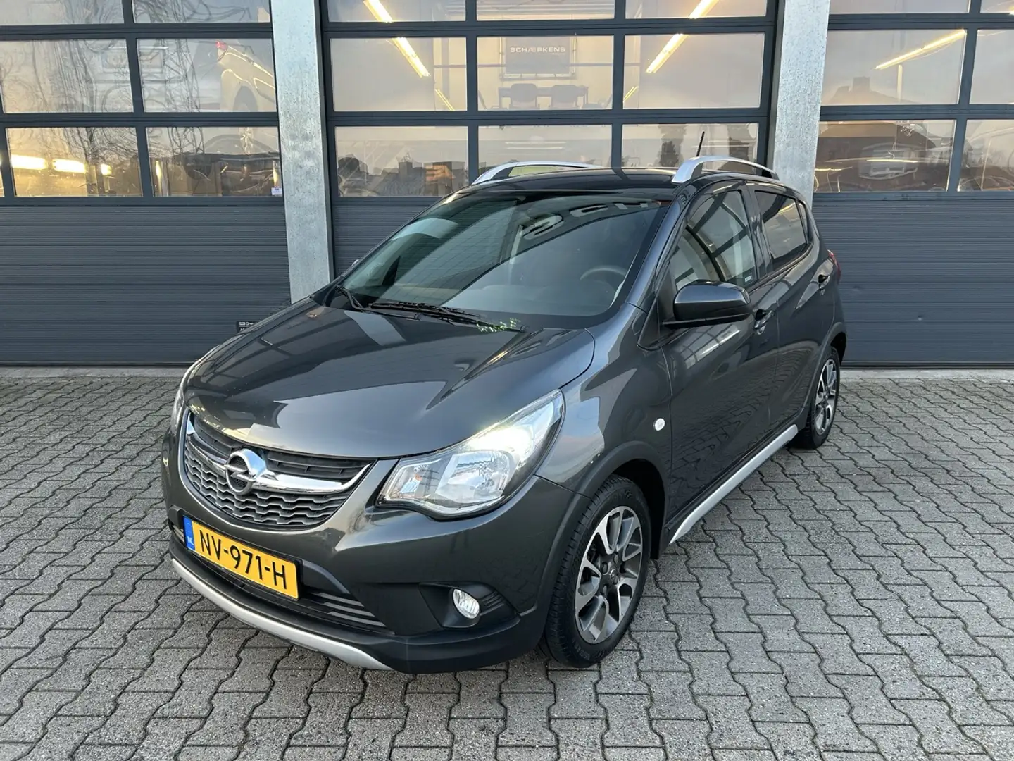 Opel Karl ROCKS 1.0 75pk Online Edition Grau - 1