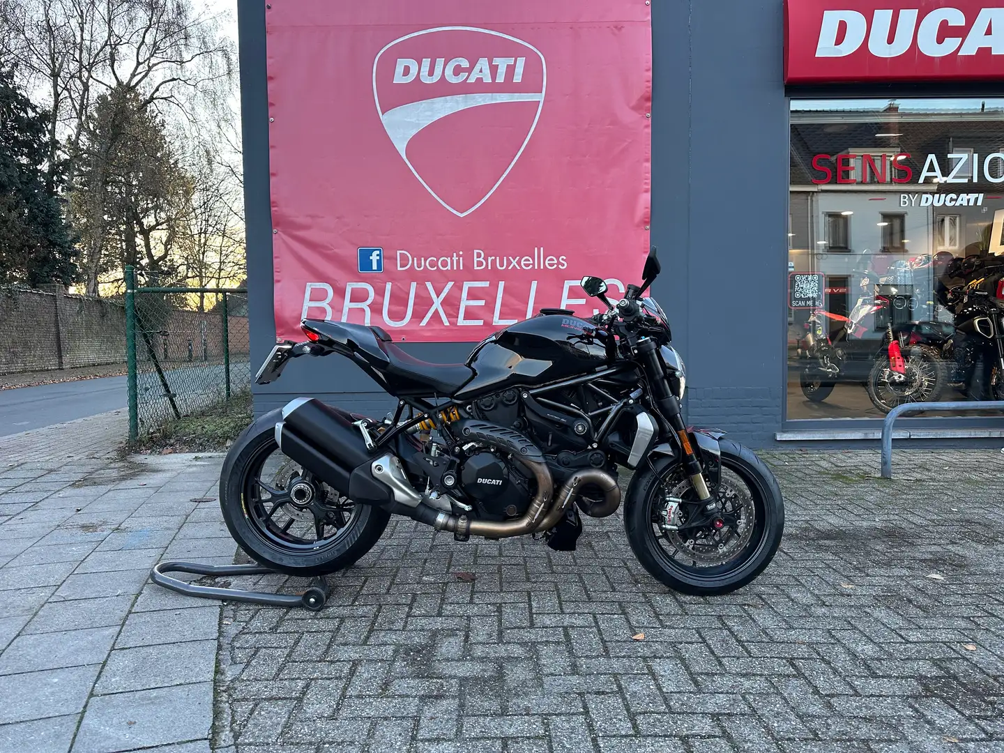 Ducati Monster 1200 R | "À Saisir" Noir - 2