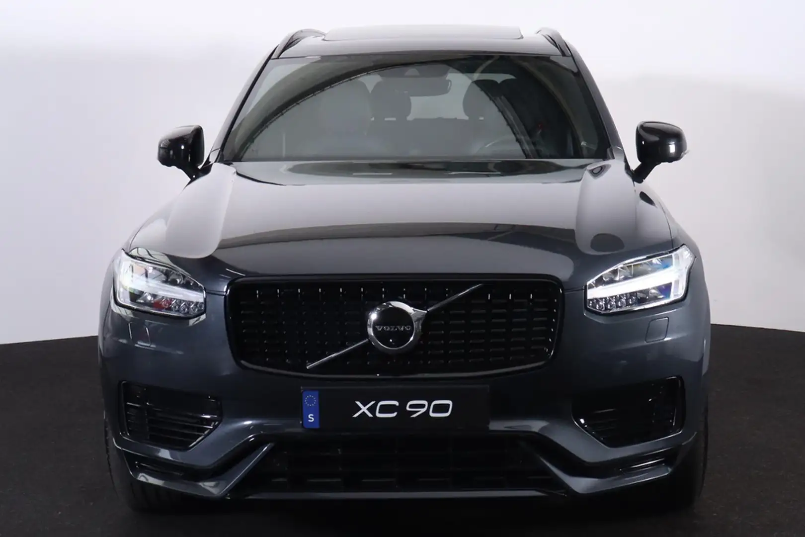 Volvo XC90 T8 Recharge AWD R-Design - Luchtvering - Panorama/ Grau - 2