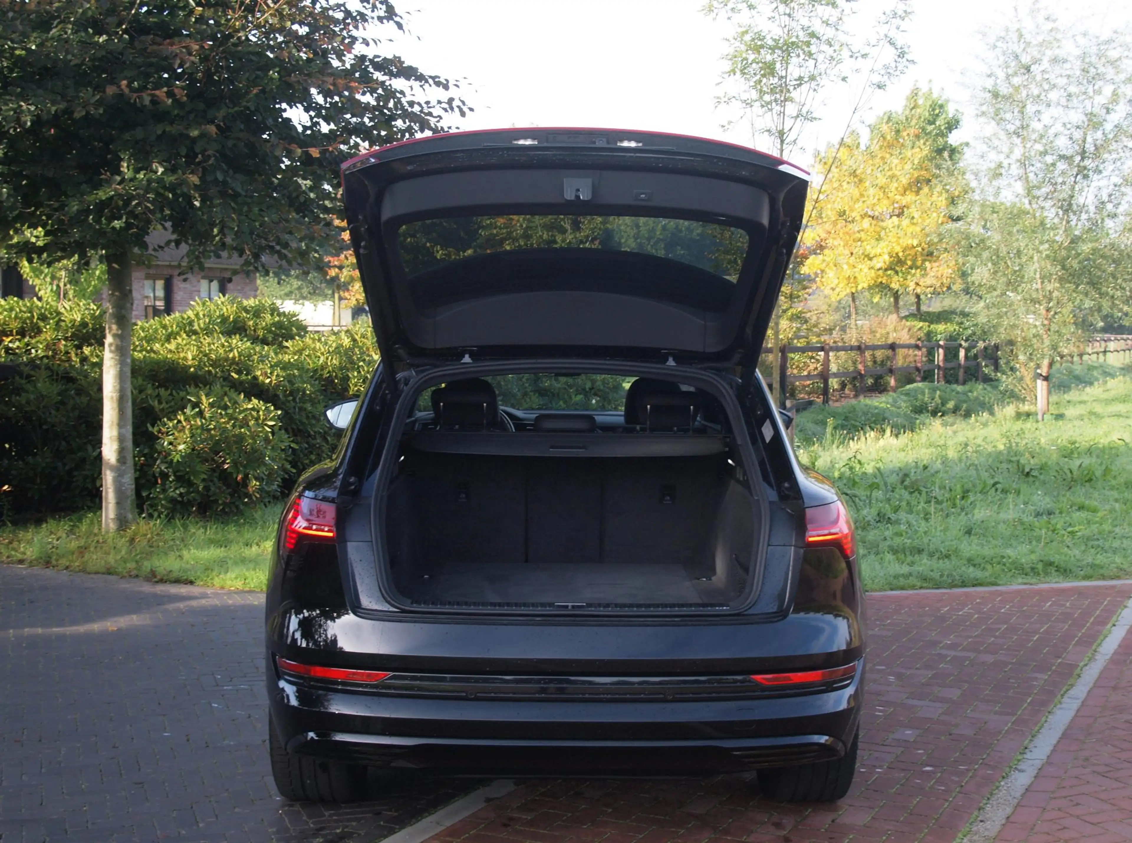 Audi e-tron 55 quattro Advanced edition Plus 95 kWh | SOH 93% — photo 31
