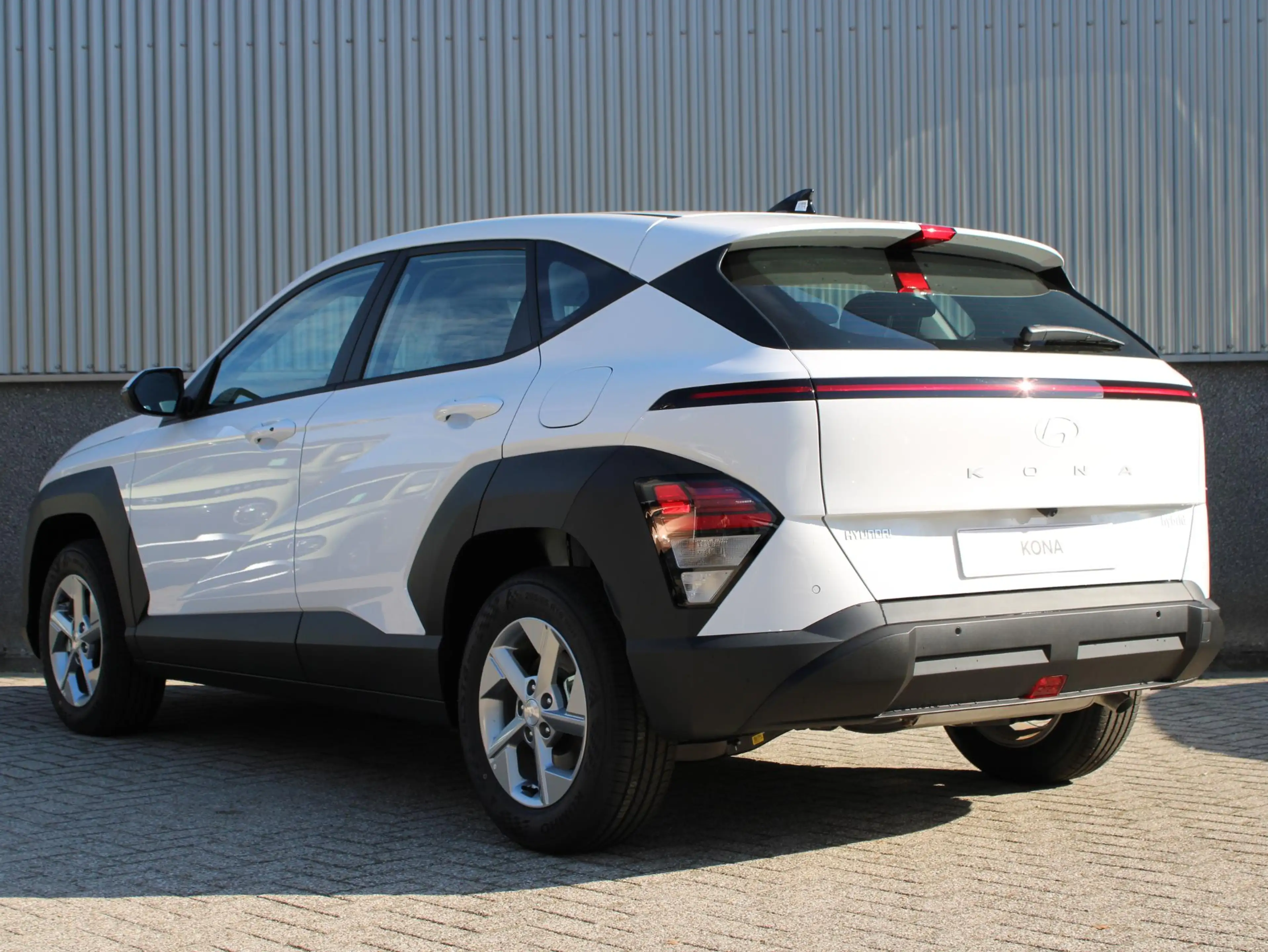 Hyundai KONA 1.6 GDI HEV E-Motion — photo 7