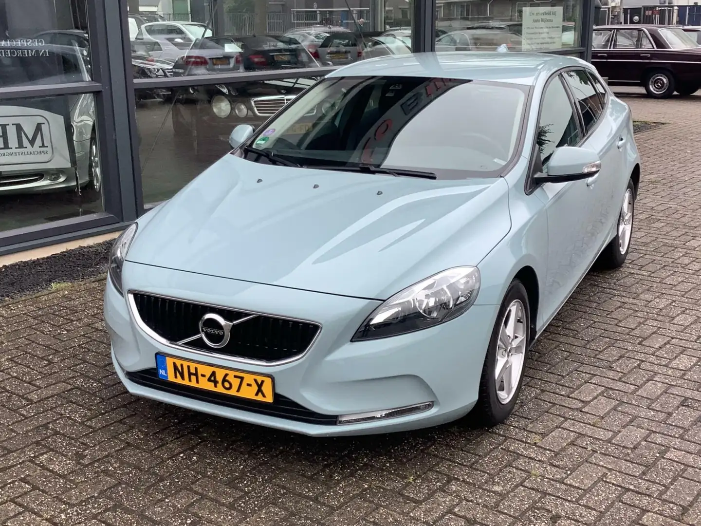 Volvo V40 1.5 T2 Nordic automaat, zeer net, cruise control, Bleu - 2