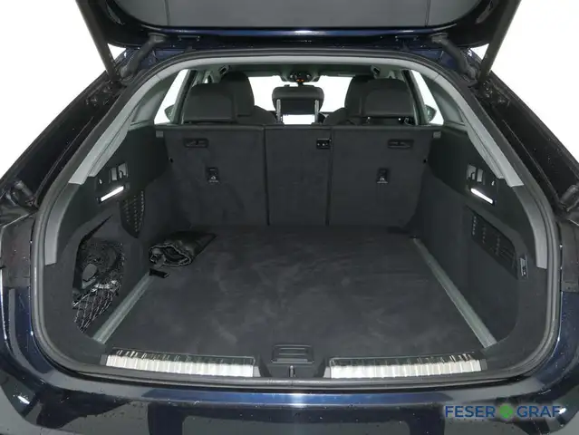 Audi A6 view 13