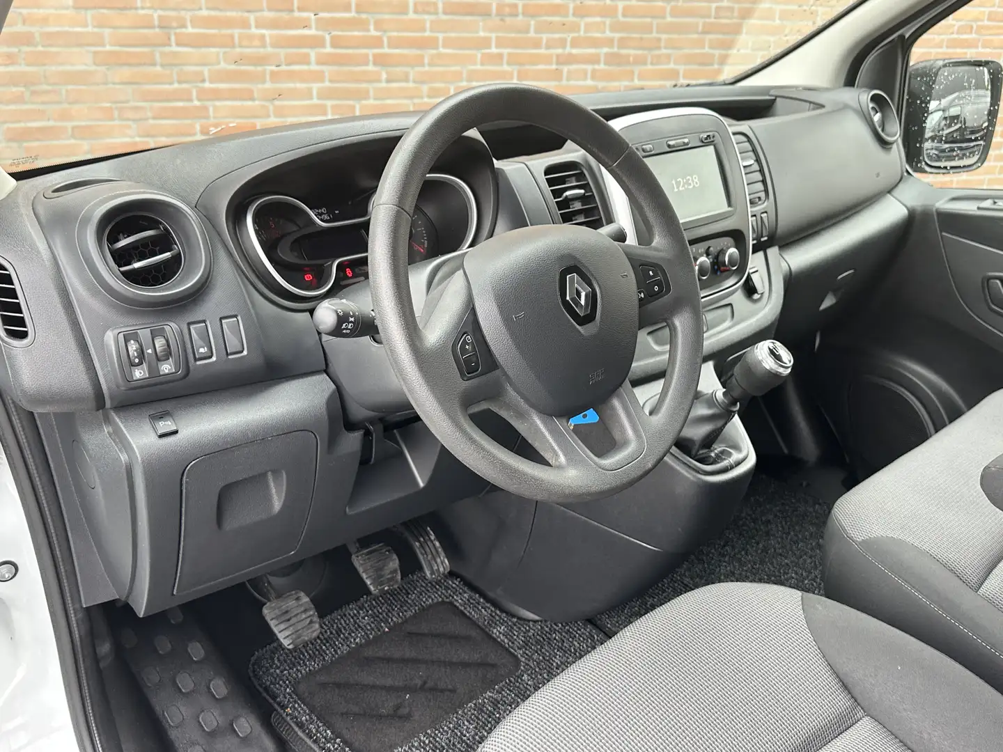 Renault Trafic 2.0dCi 145PK Lang / 2x Schuifdeur / Camera / Navig Wit - 2