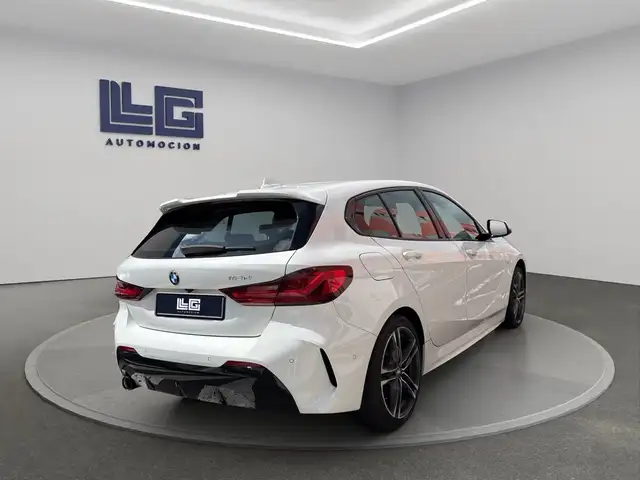 BMW 1 Series view 7