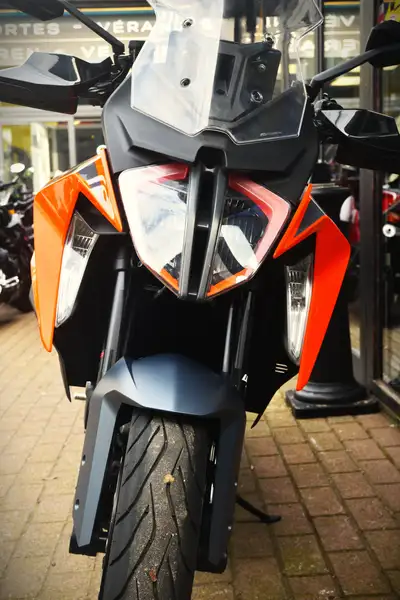 KTM 1290 Super Duke GT - foto 6
