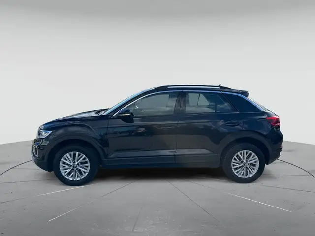Volkswagen T-Roc view 6