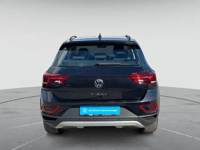 Volkswagen T-Roc view 7