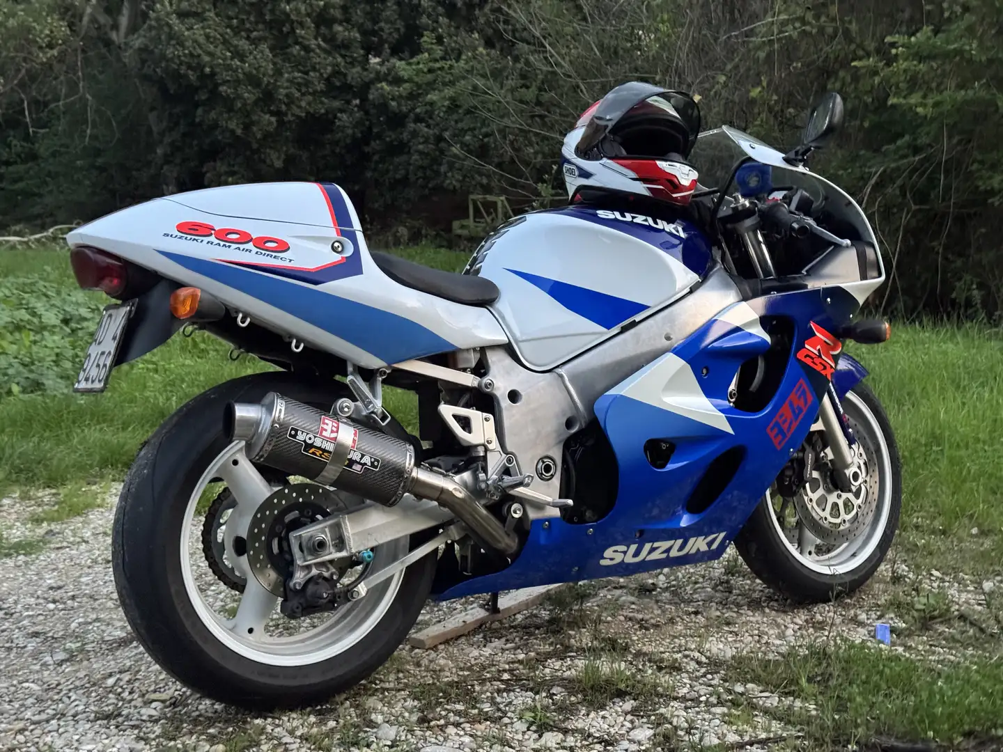 Suzuki GSX-R 600 SRAD 600 - 2