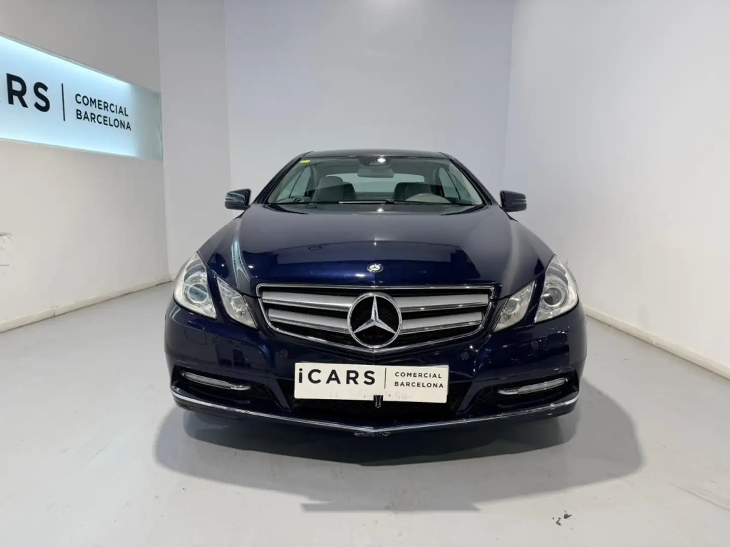 Mercedes-Benz E 220 220CDI BE Avantgarde Blau - 2