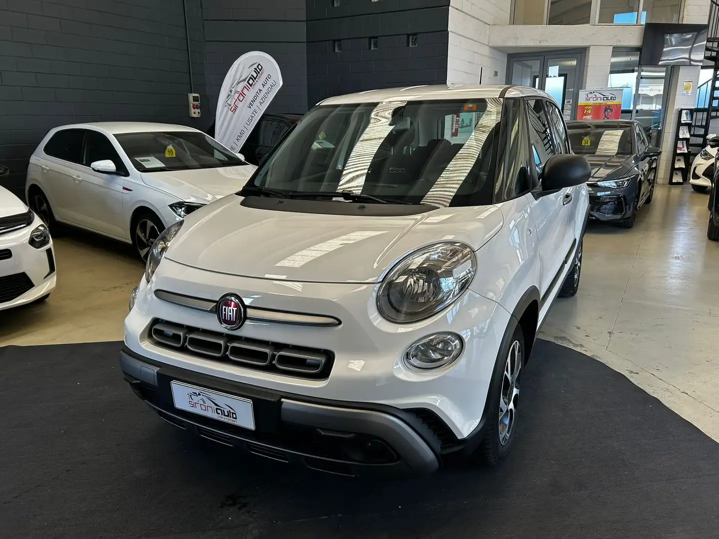 Fiat 500L 1.6 Multijet 120 CV Cross Bianco - 1