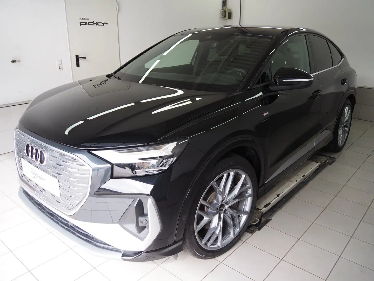 Audi Q4 e-tron Audi Q4 Sportback 50 e-tron quattro Schwarz - 1