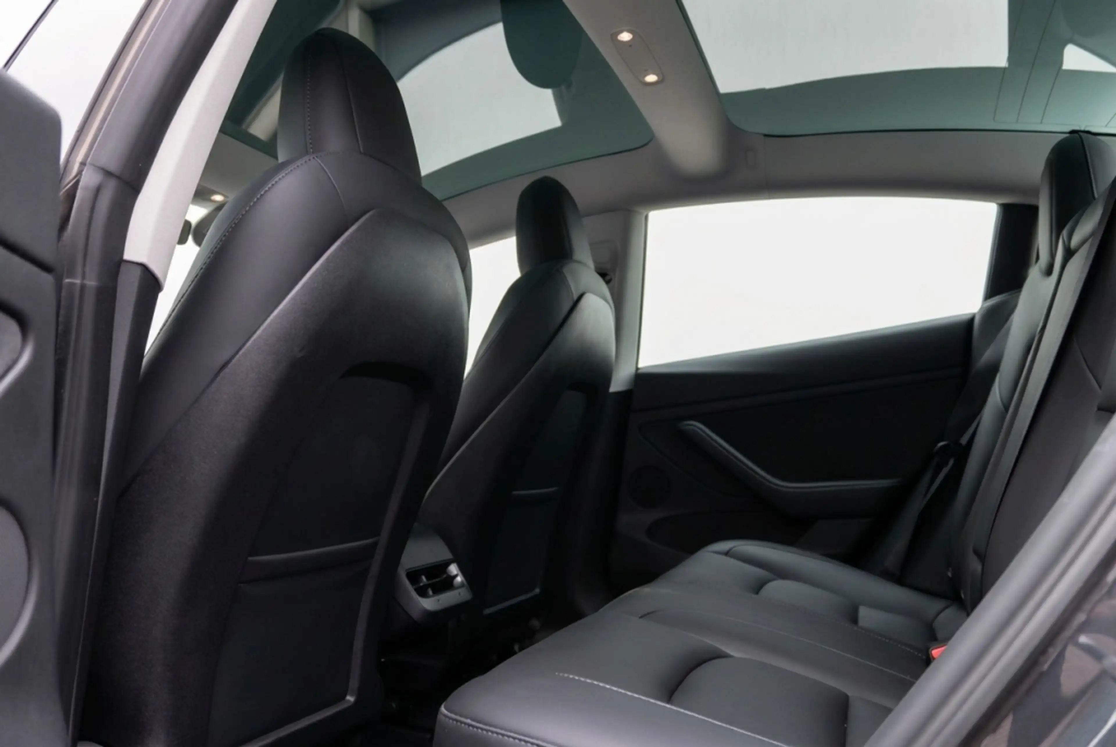 Tesla Model 3 Standard Range Plus RWD 60 kWh 92% SOH AMD Ryzen l — photo 10