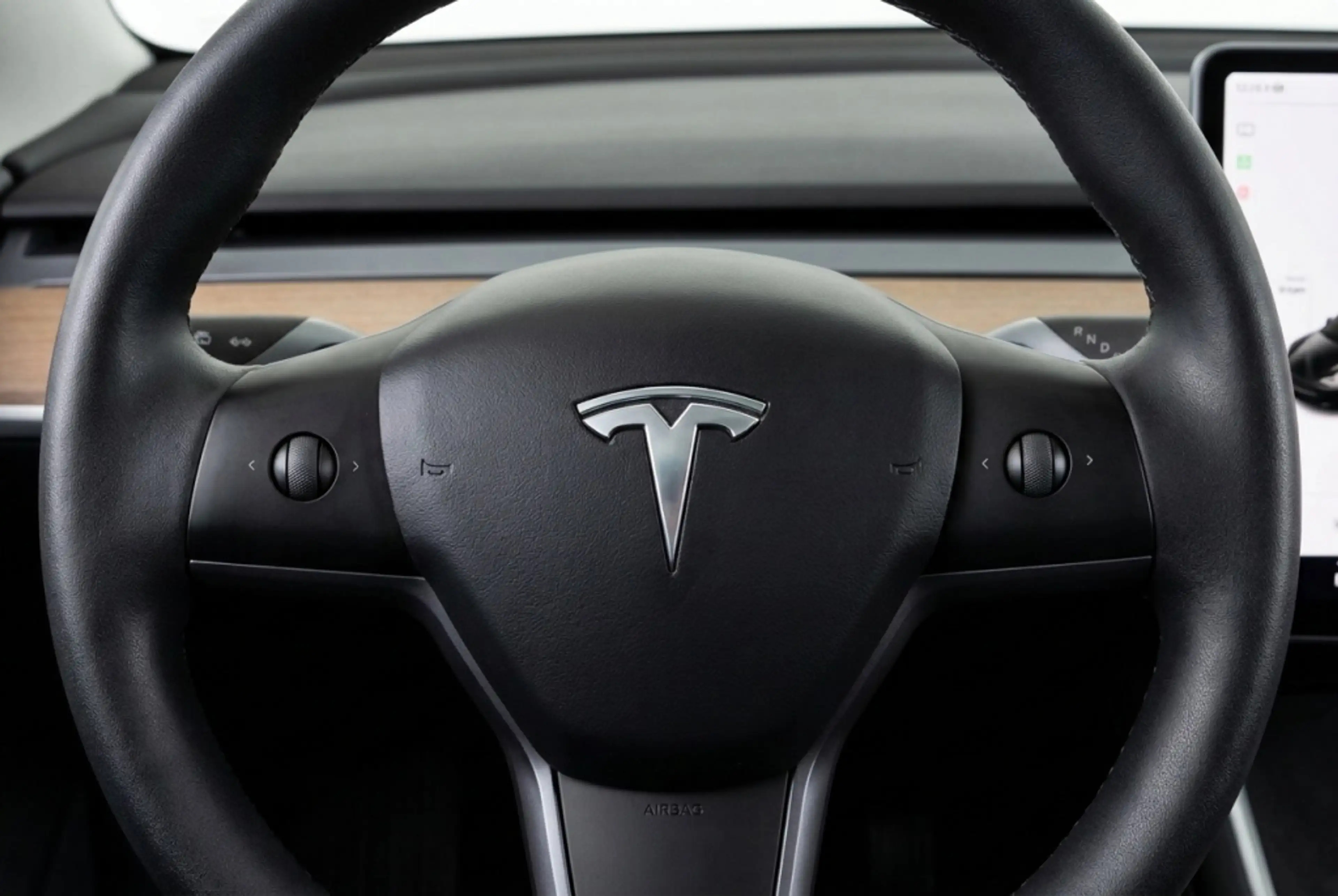 Tesla Model 3 Standard Range Plus RWD 60 kWh 92% SOH AMD Ryzen l — photo 13
