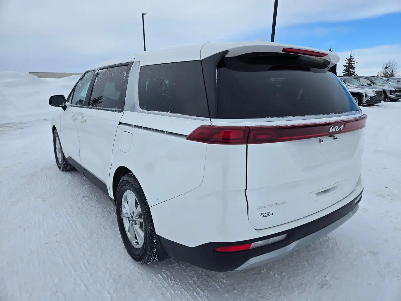 Kia Carnival снимка Kia Carnival