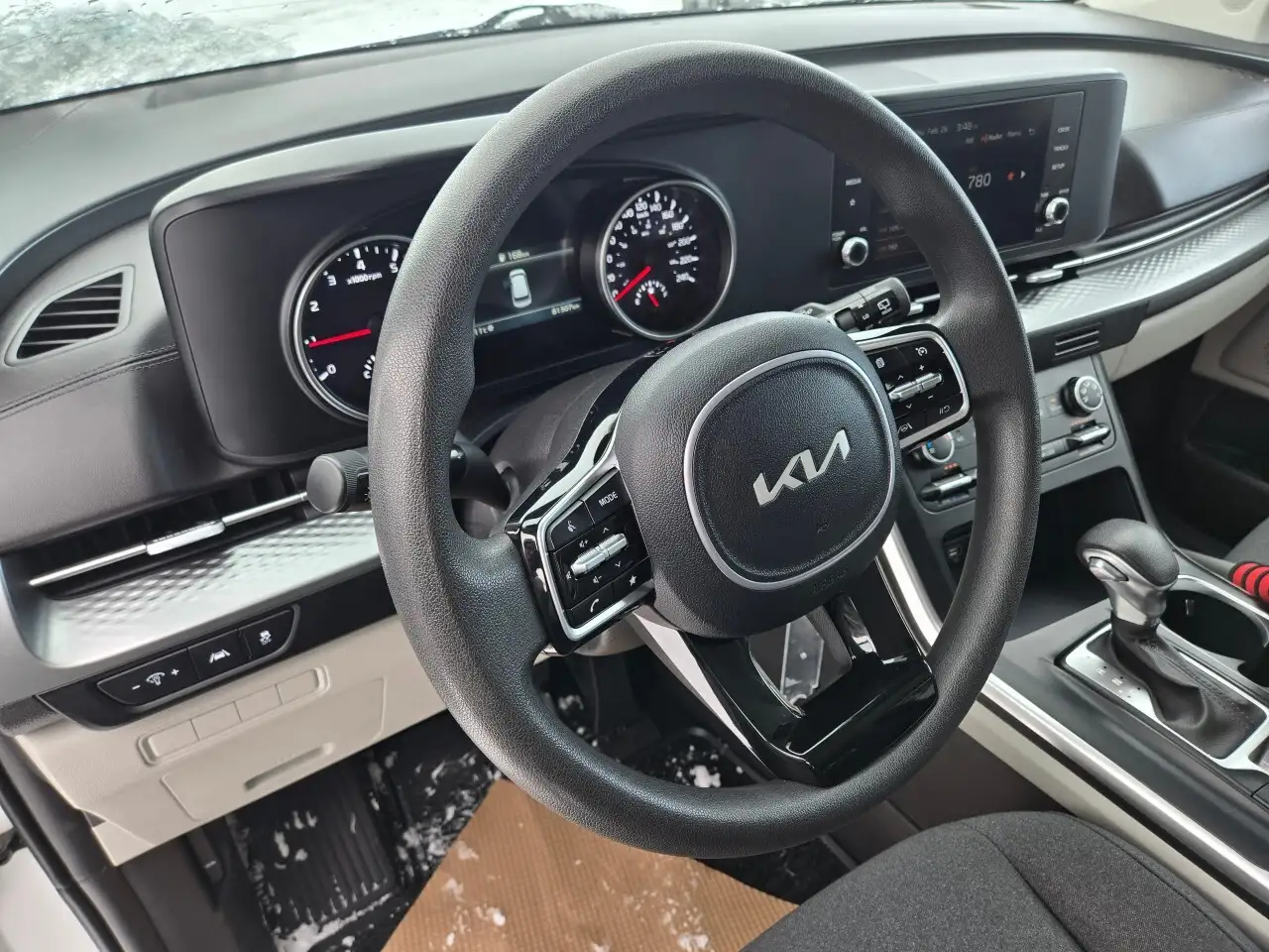 Kia Carnival снимка Kia Carnival