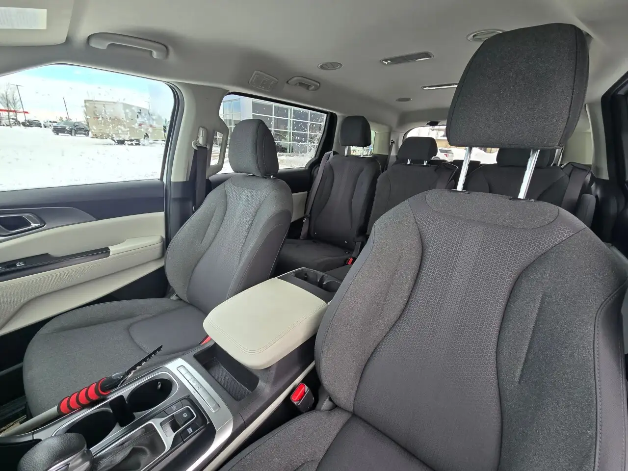 Kia Carnival снимка Kia Carnival