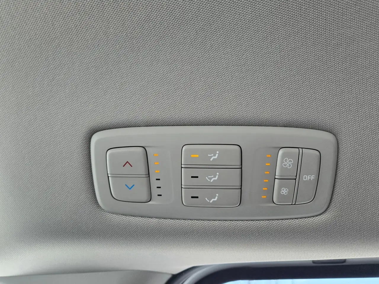 Kia Carnival снимка Kia Carnival