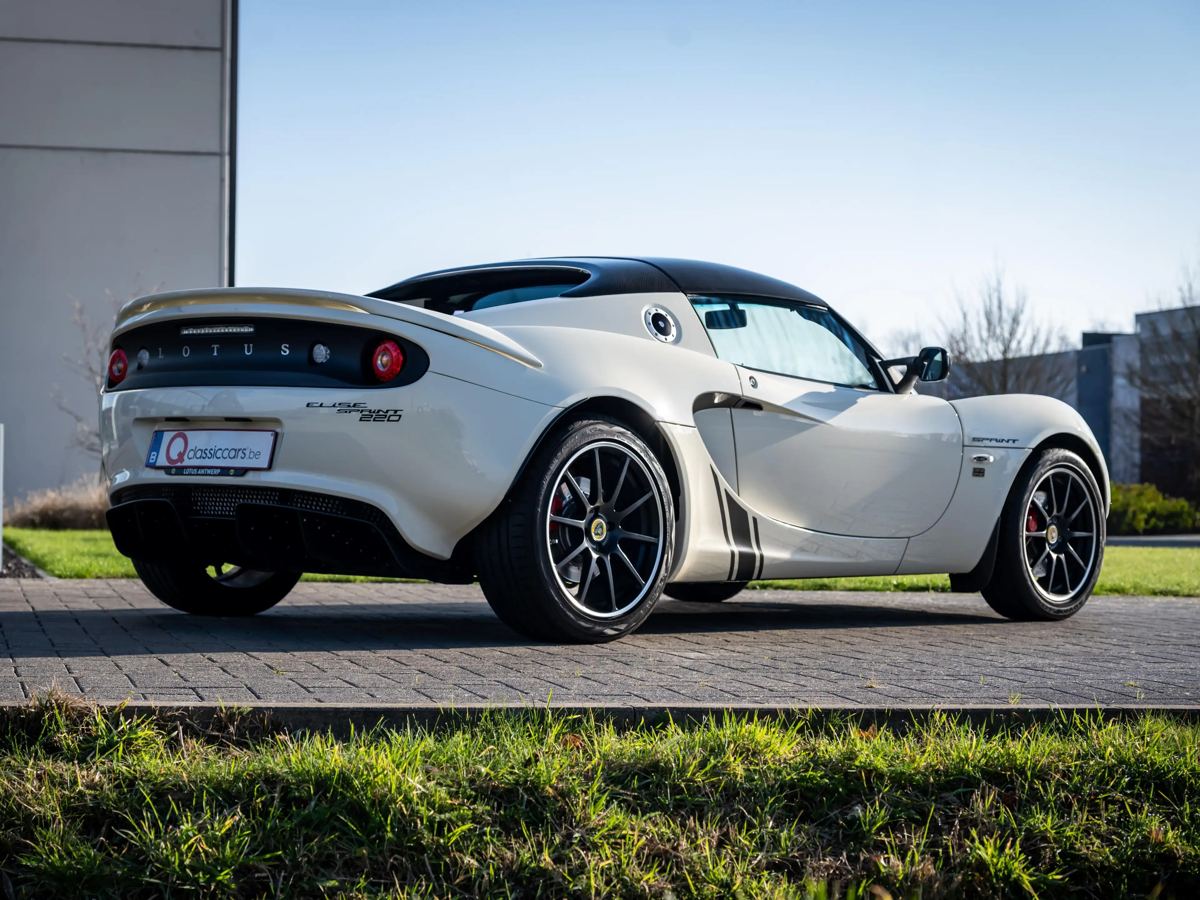 Lotus Elise Sprint 220 with carbon Hardtop and softtop — photo 5