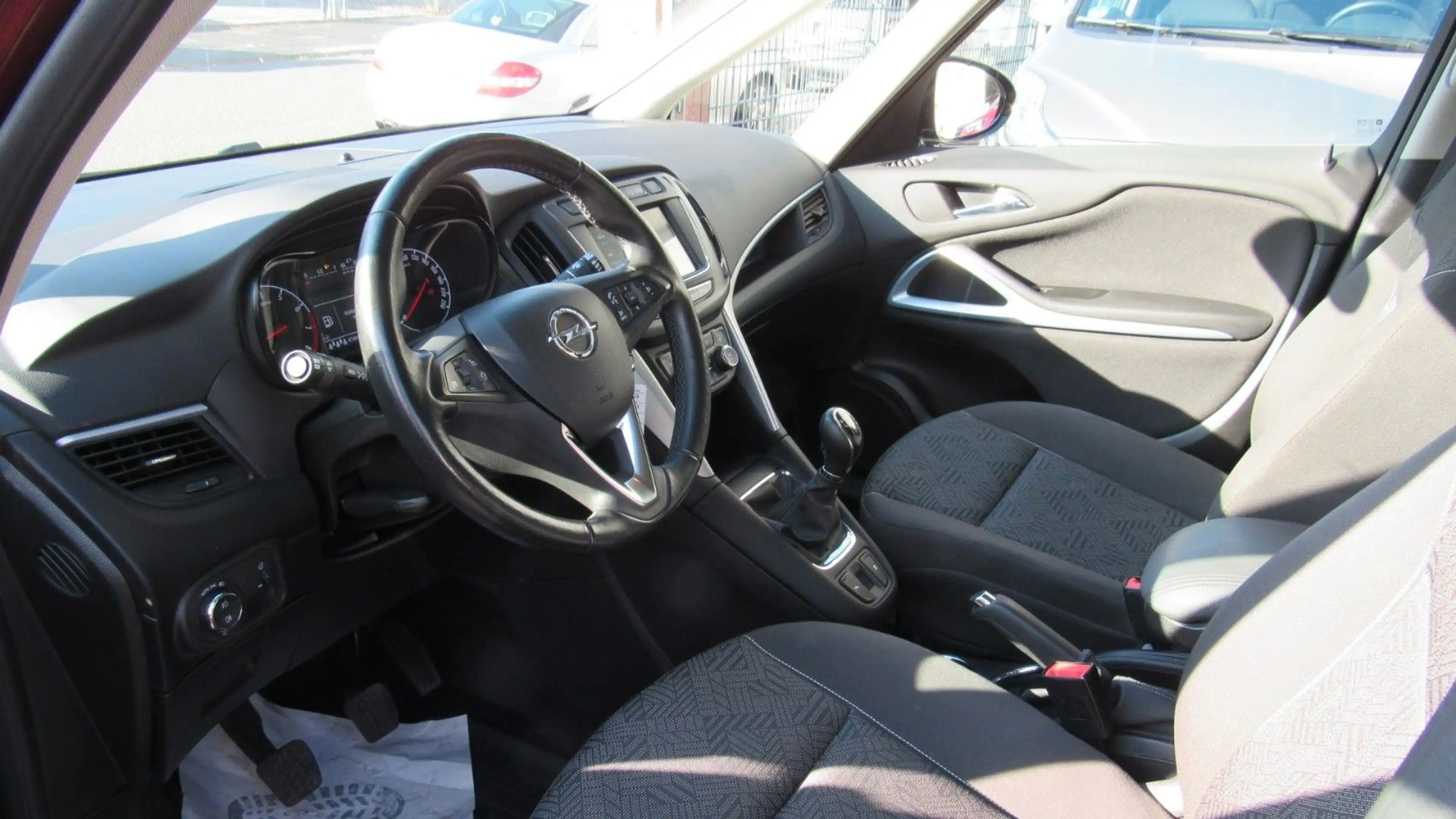 Opel Zafira 1.4 Turbo INNOVATION 103kW*PDC-SHZ-NAVI* — photo 12