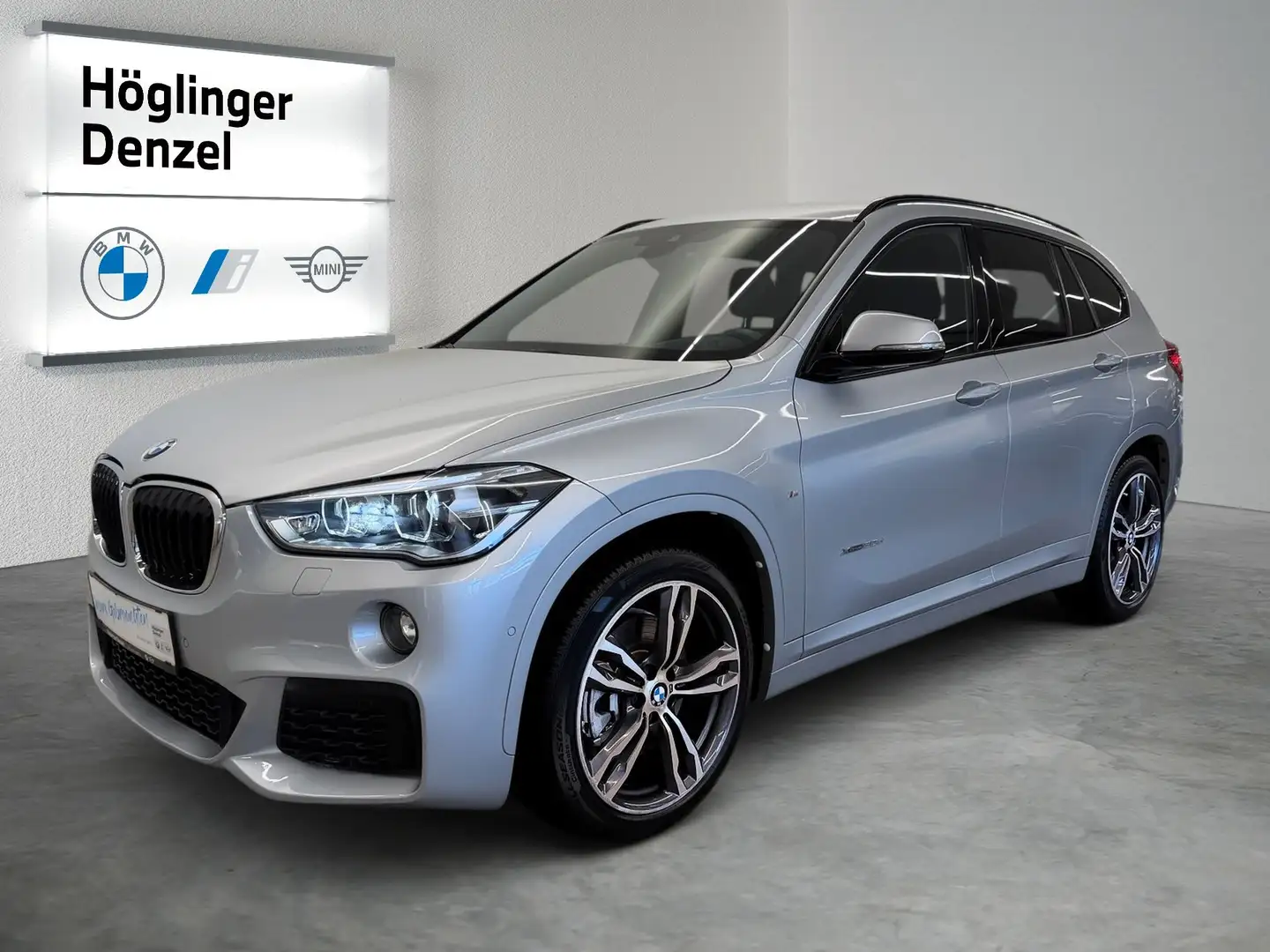 BMW X1 xDrive20d Silber - 2