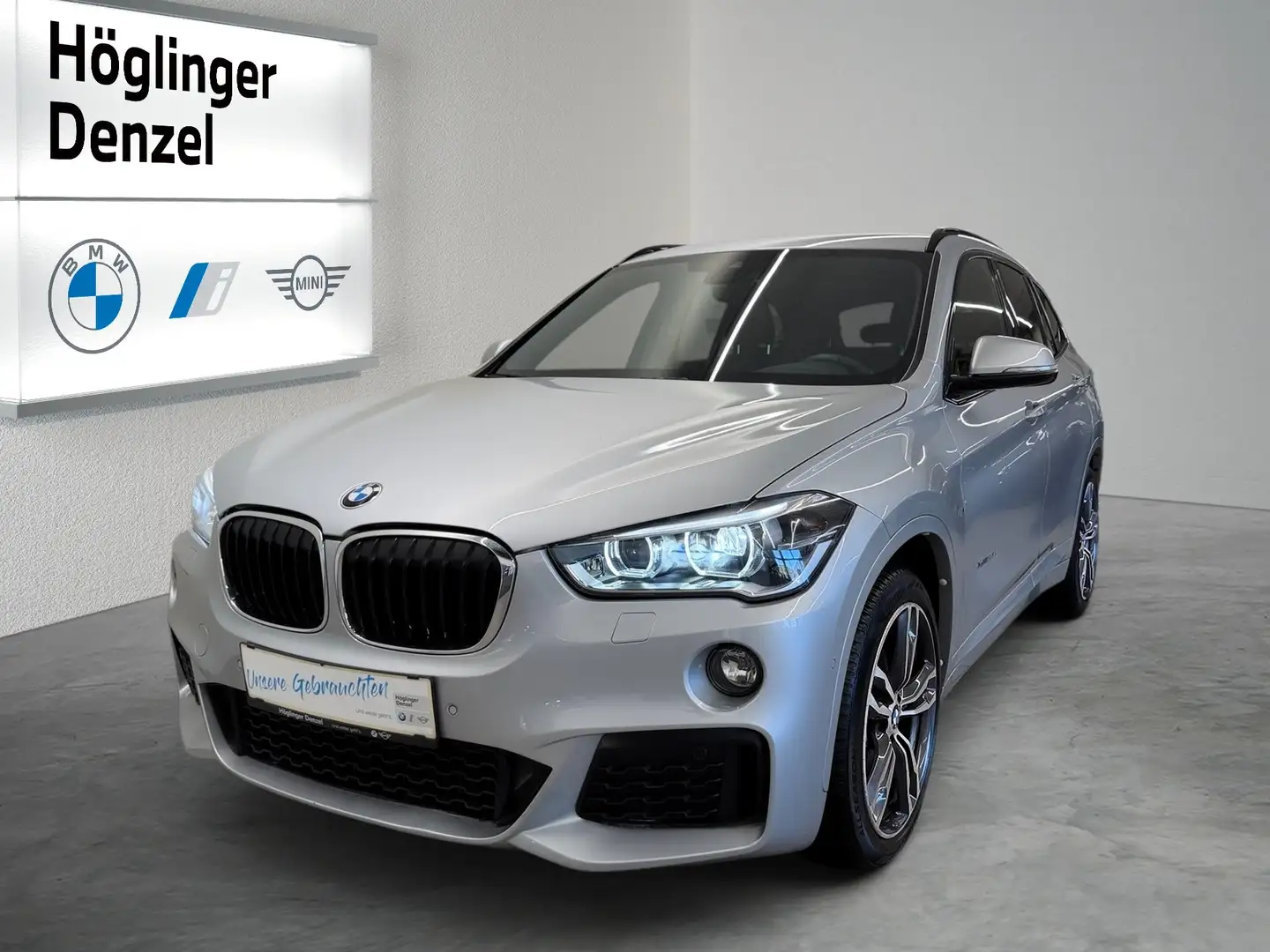 BMW X1 xDrive20d Silber - 1