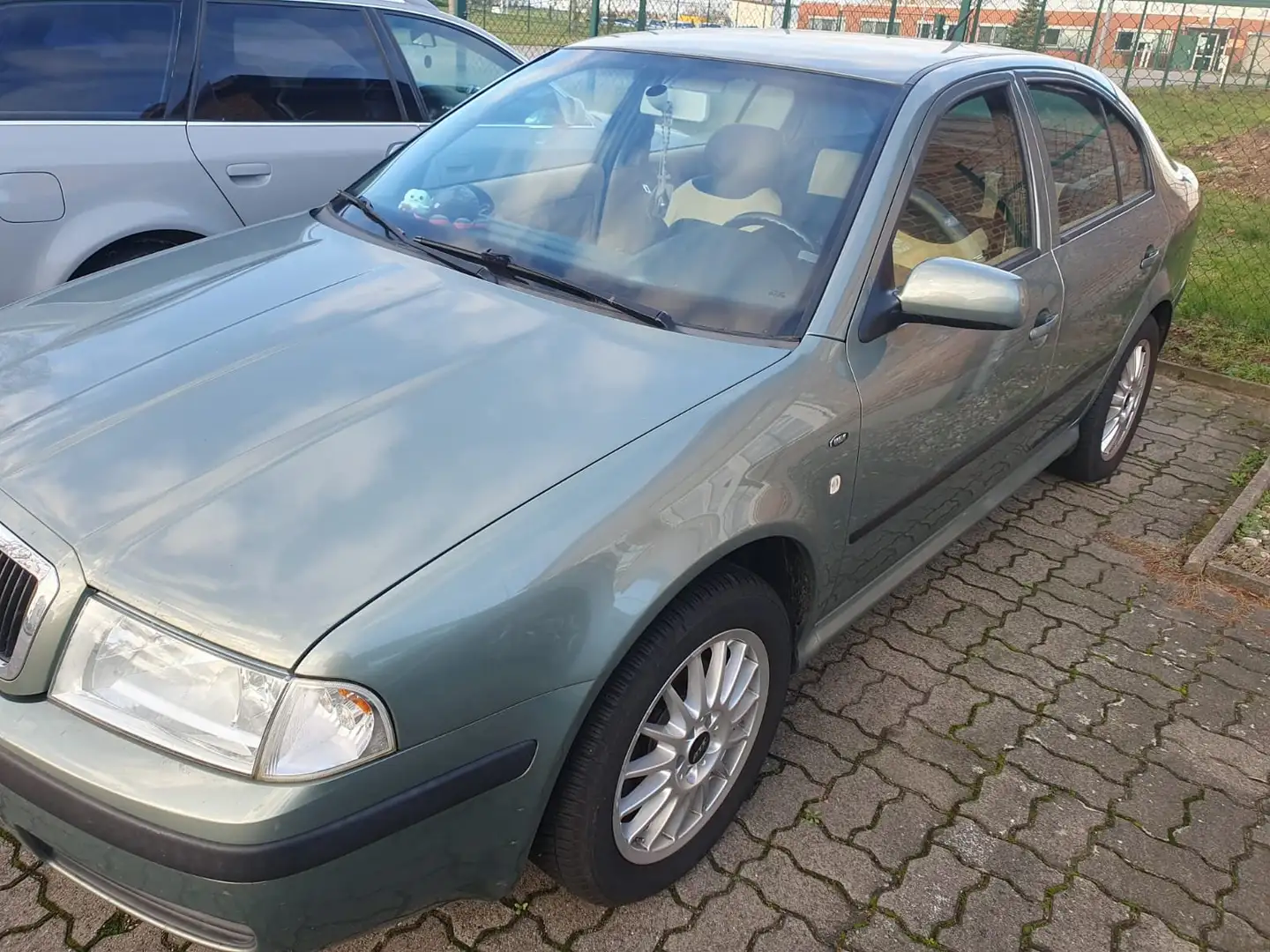 Skoda Octavia Octavia 2.0 Ambiente Grau - 1