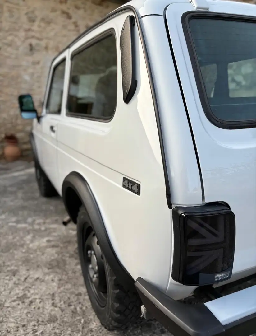 Lada Niva 1.7 Bianco - 2