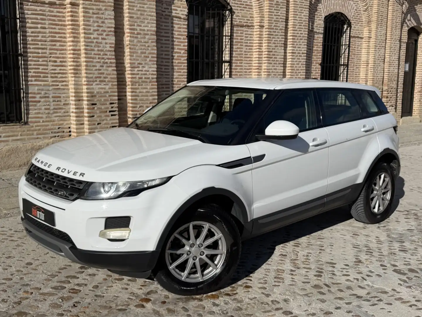 Land Rover Range Rover Evoque 2.2L eD4 Prestige 4x2 Weiß - 1