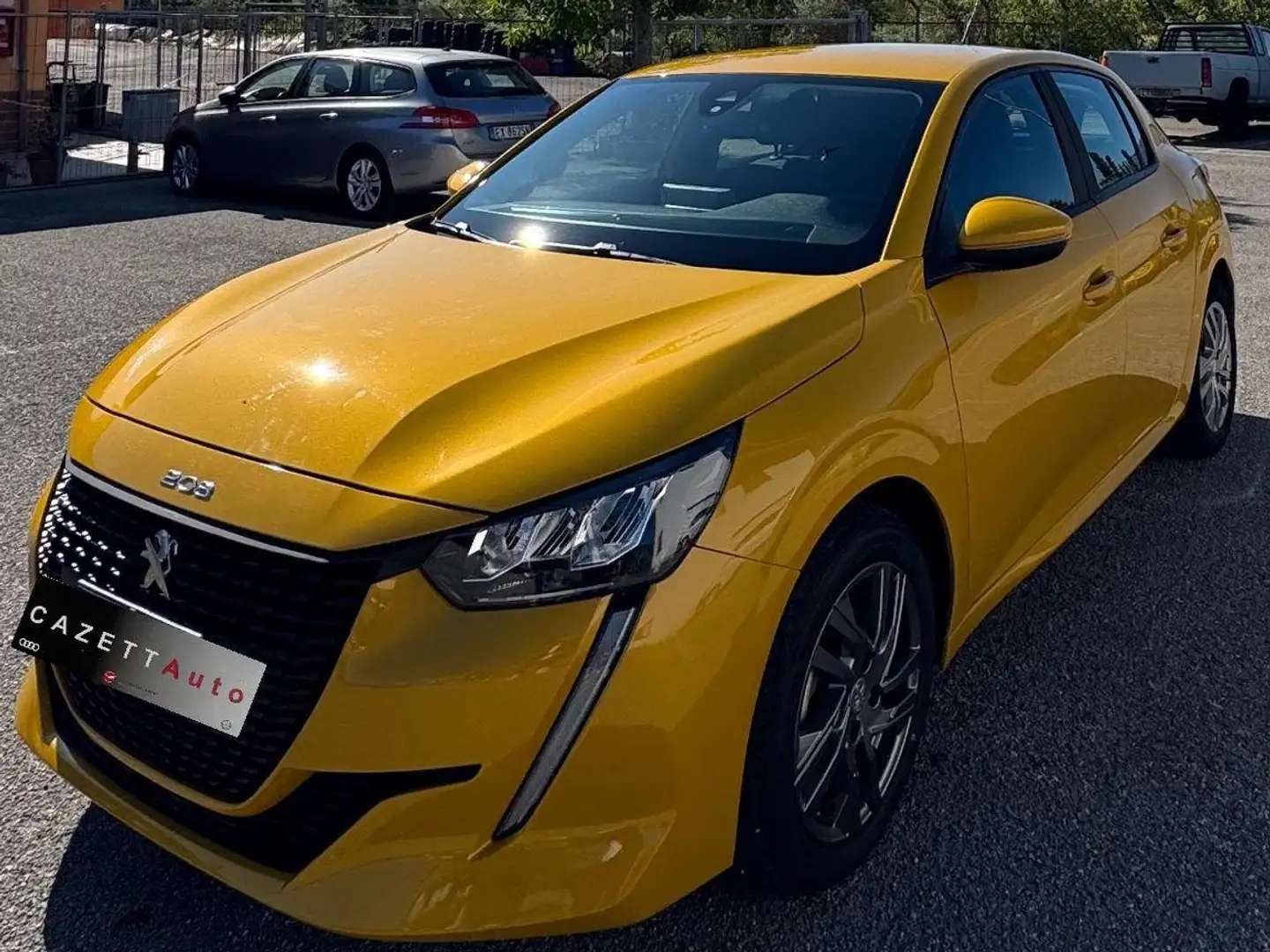Peugeot 208 208 II 2019 1.2 puretech Like s Jaune - 2
