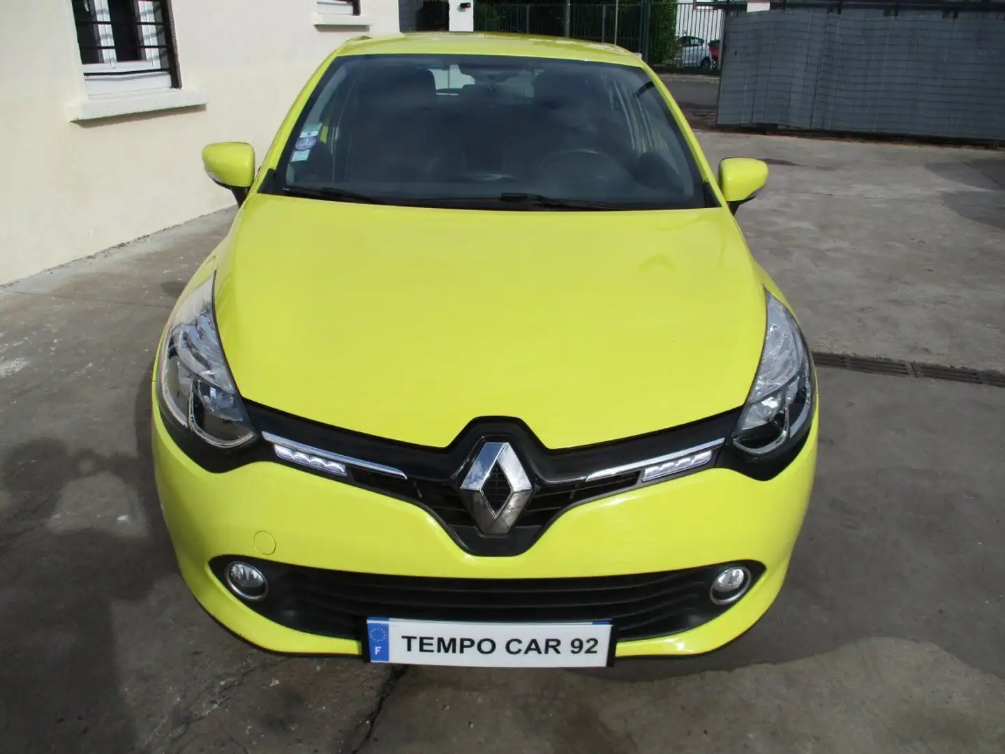 Renault Clio IV 1.2 16V 75 Zen Jaune - 2