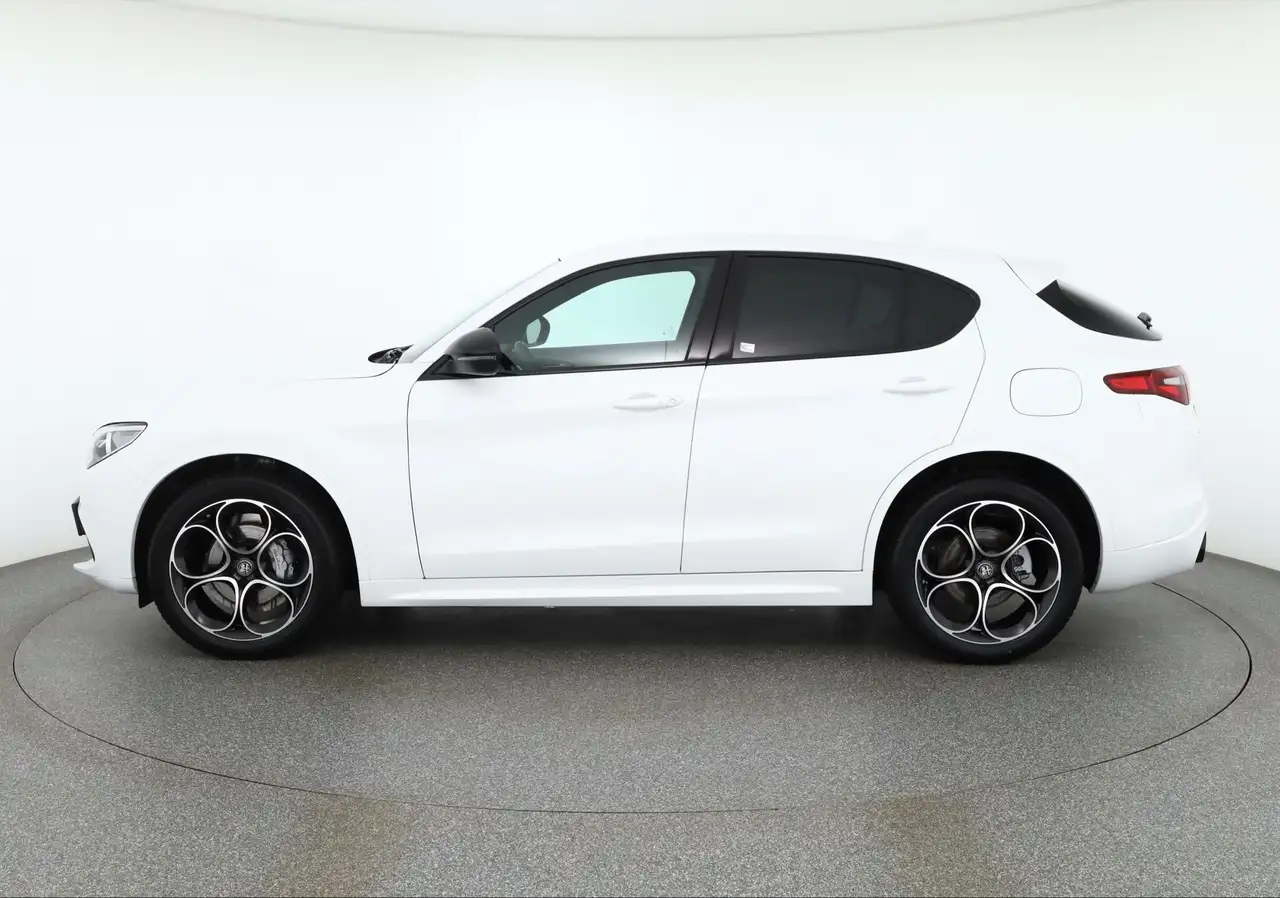 Alfa Romeo Stelvio 2022