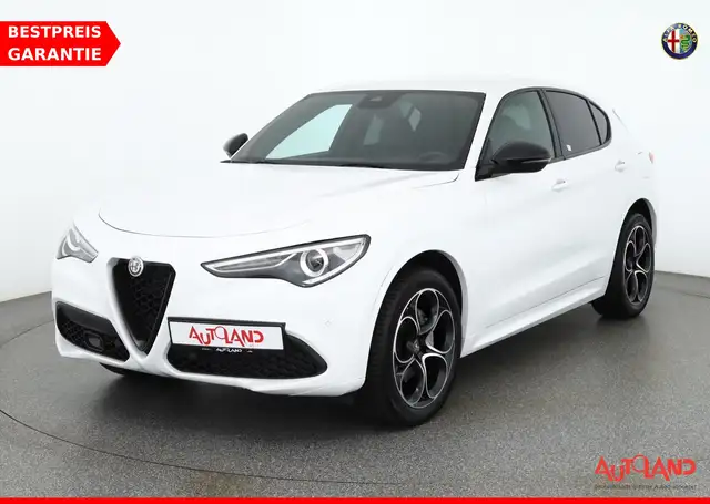 Alfa Romeo Stelvio 2.0 Turbo Aut. Veloce Q4 LED Navi Leder