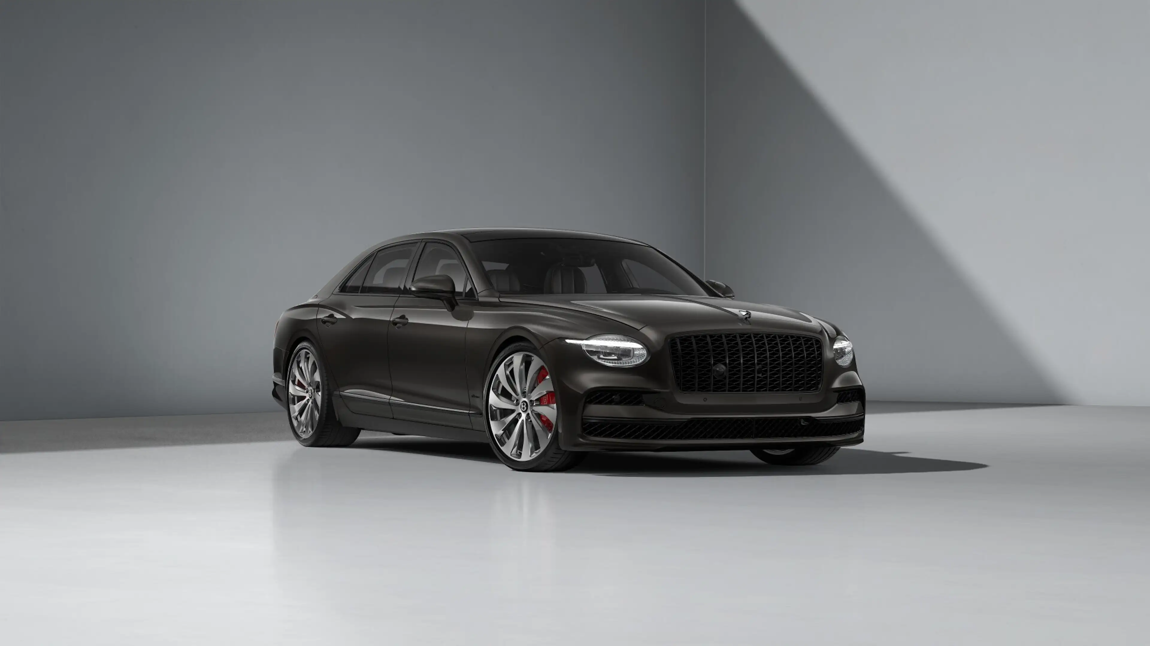 Bentley Flying Spur Azure V8 Hybrid MY2027 | Coming soon — photo 3